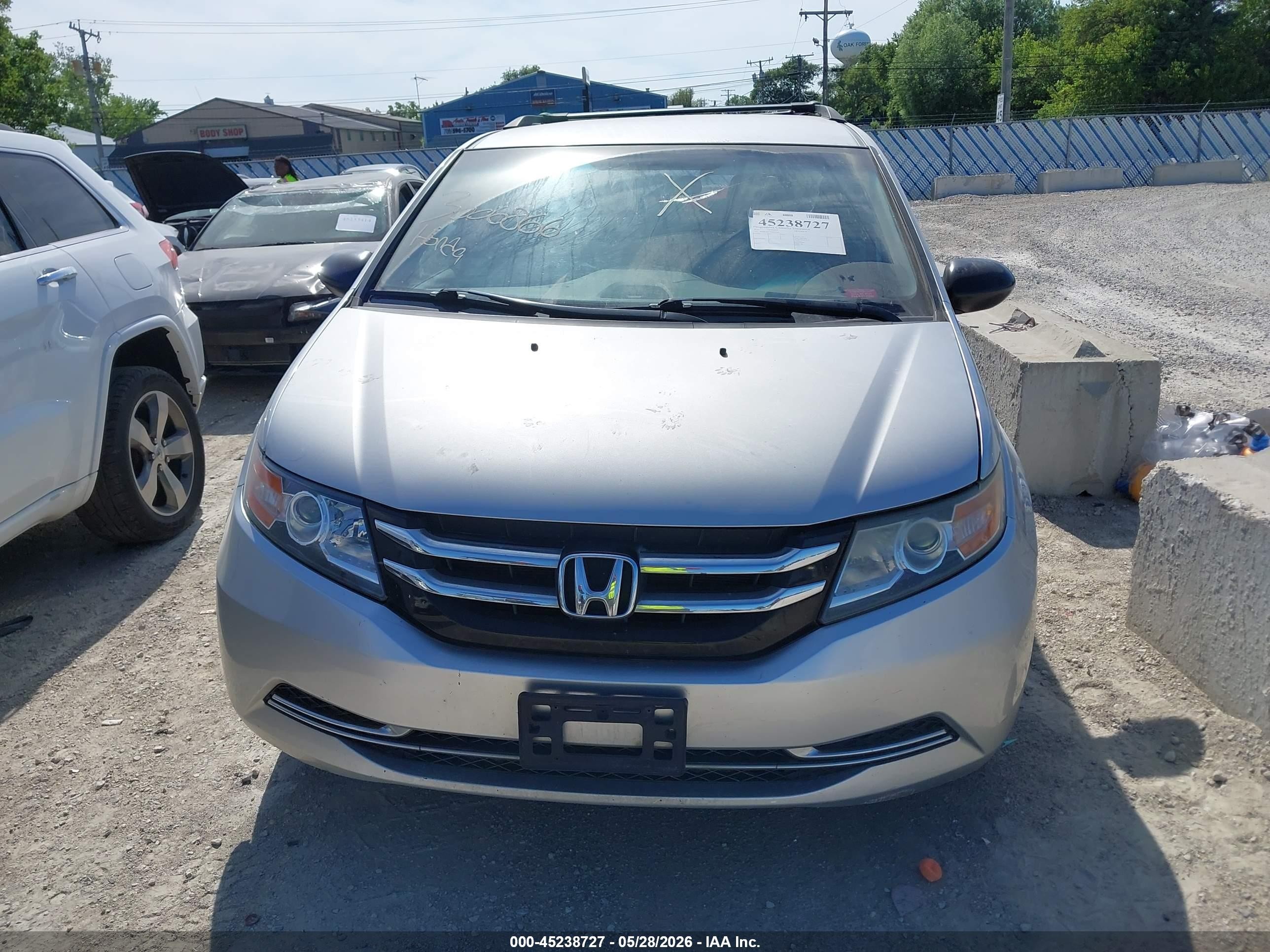 2014 Honda Odyssey Lx Silver vin: 5FNRL5H24EB007060