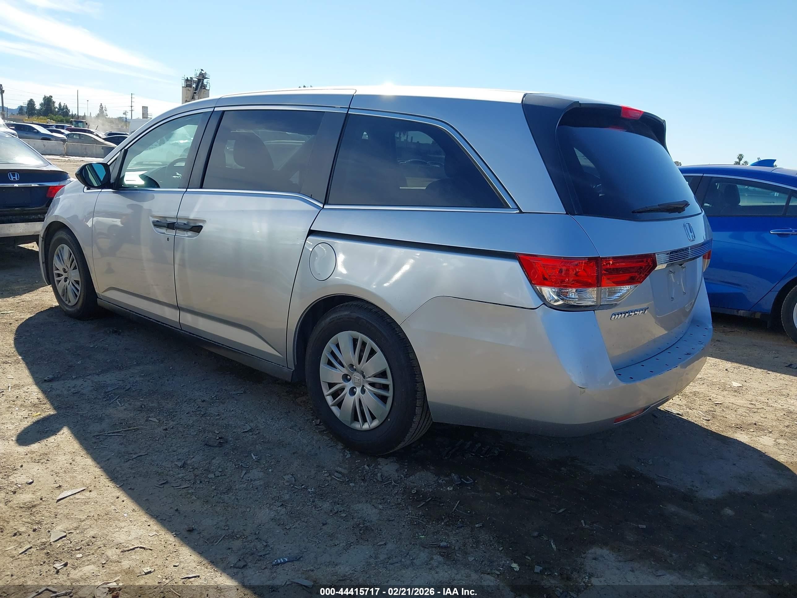 2014 Honda Odyssey Lx Silver vin: 5FNRL5H24EB045999