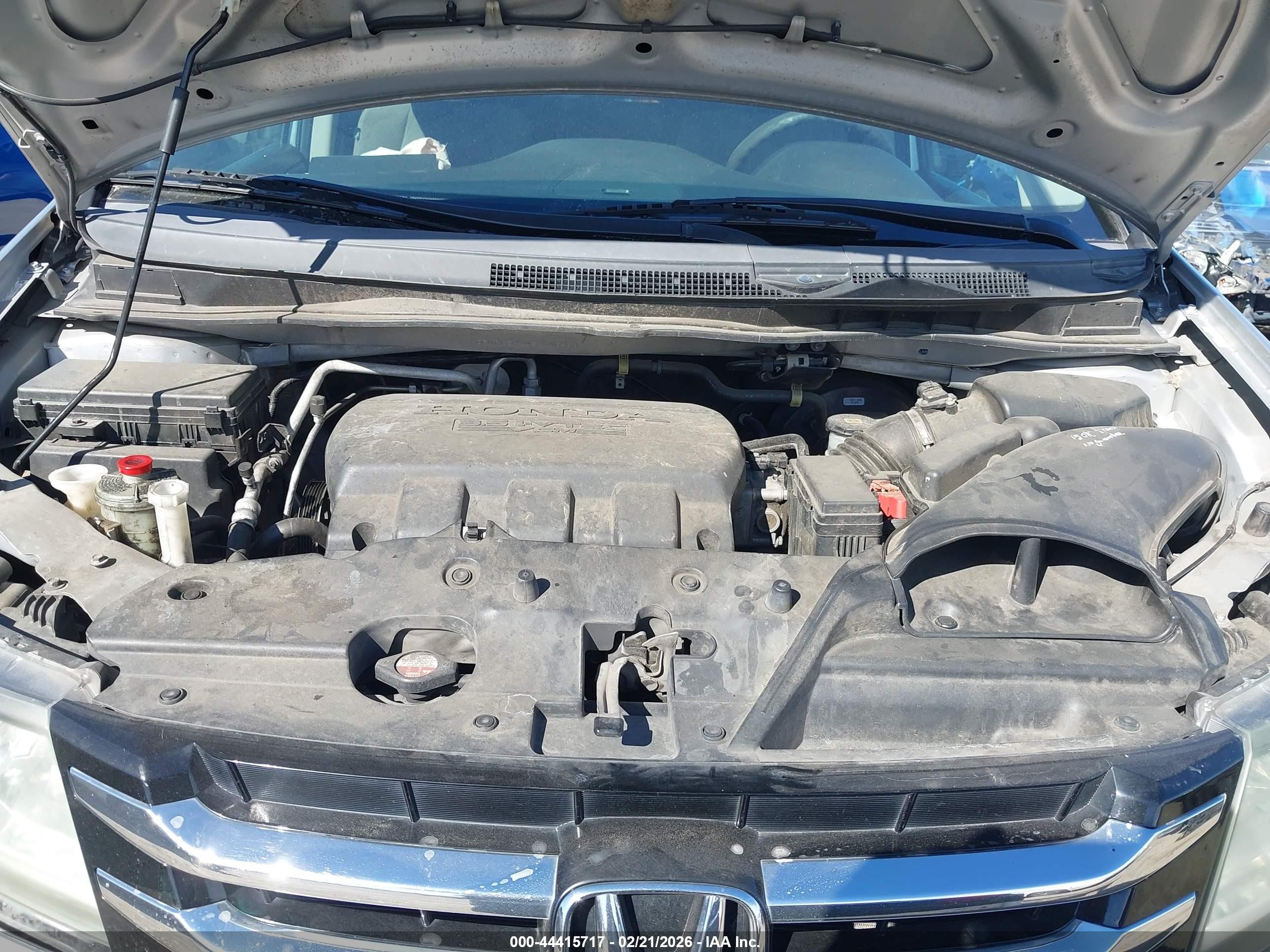 2014 Honda Odyssey Lx Silver vin: 5FNRL5H24EB045999