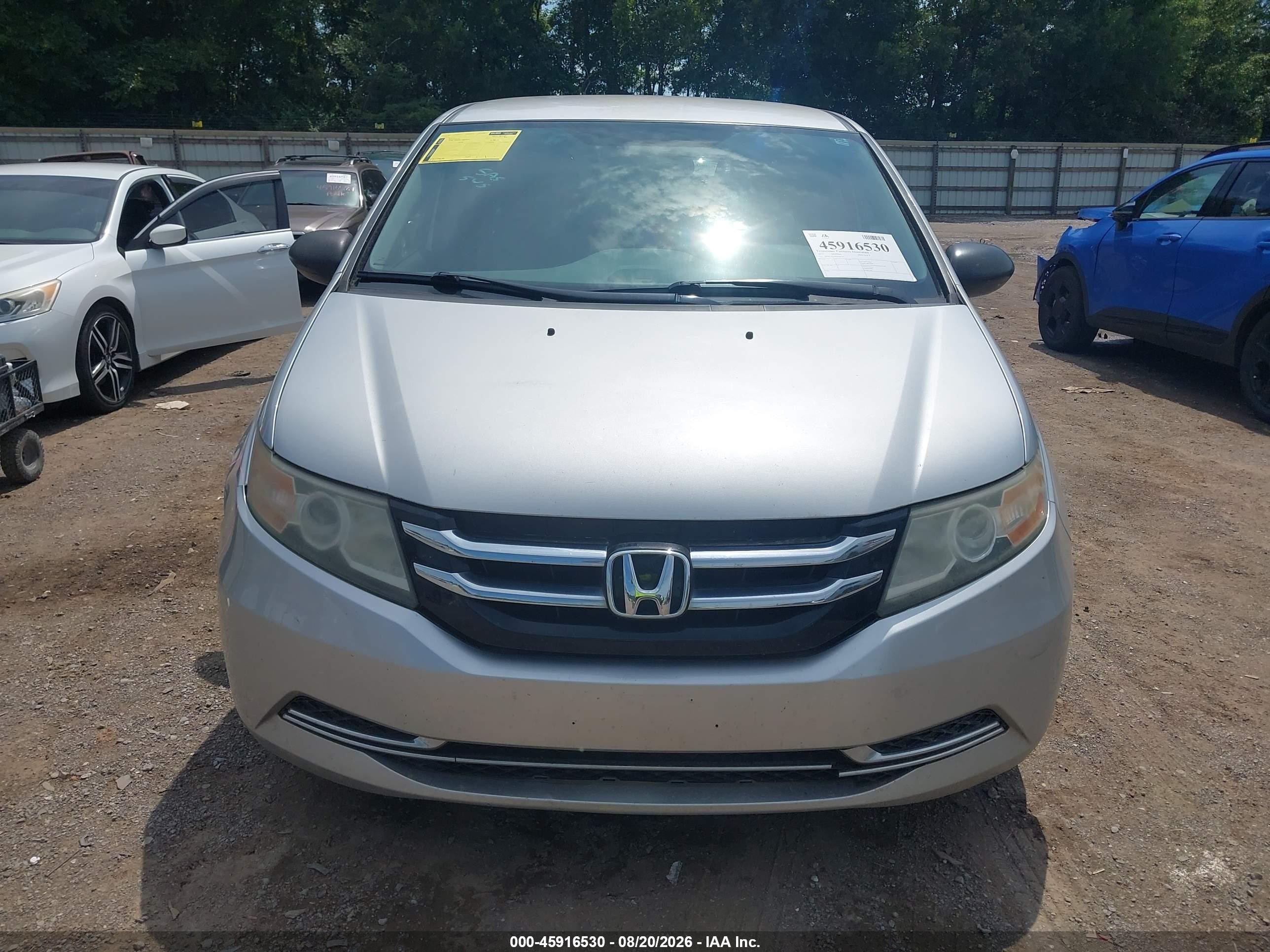 2015 Honda Odyssey Lx Silver vin: 5FNRL5H24FB009747