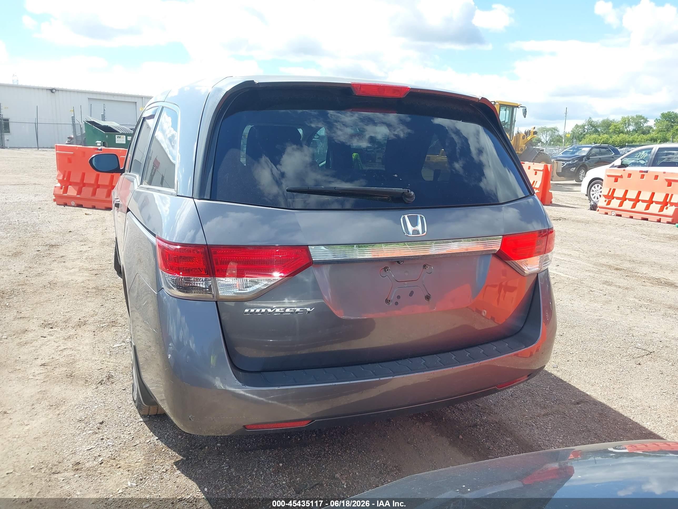 2015 Honda Odyssey Lx Gray vin: 5FNRL5H24FB012051
