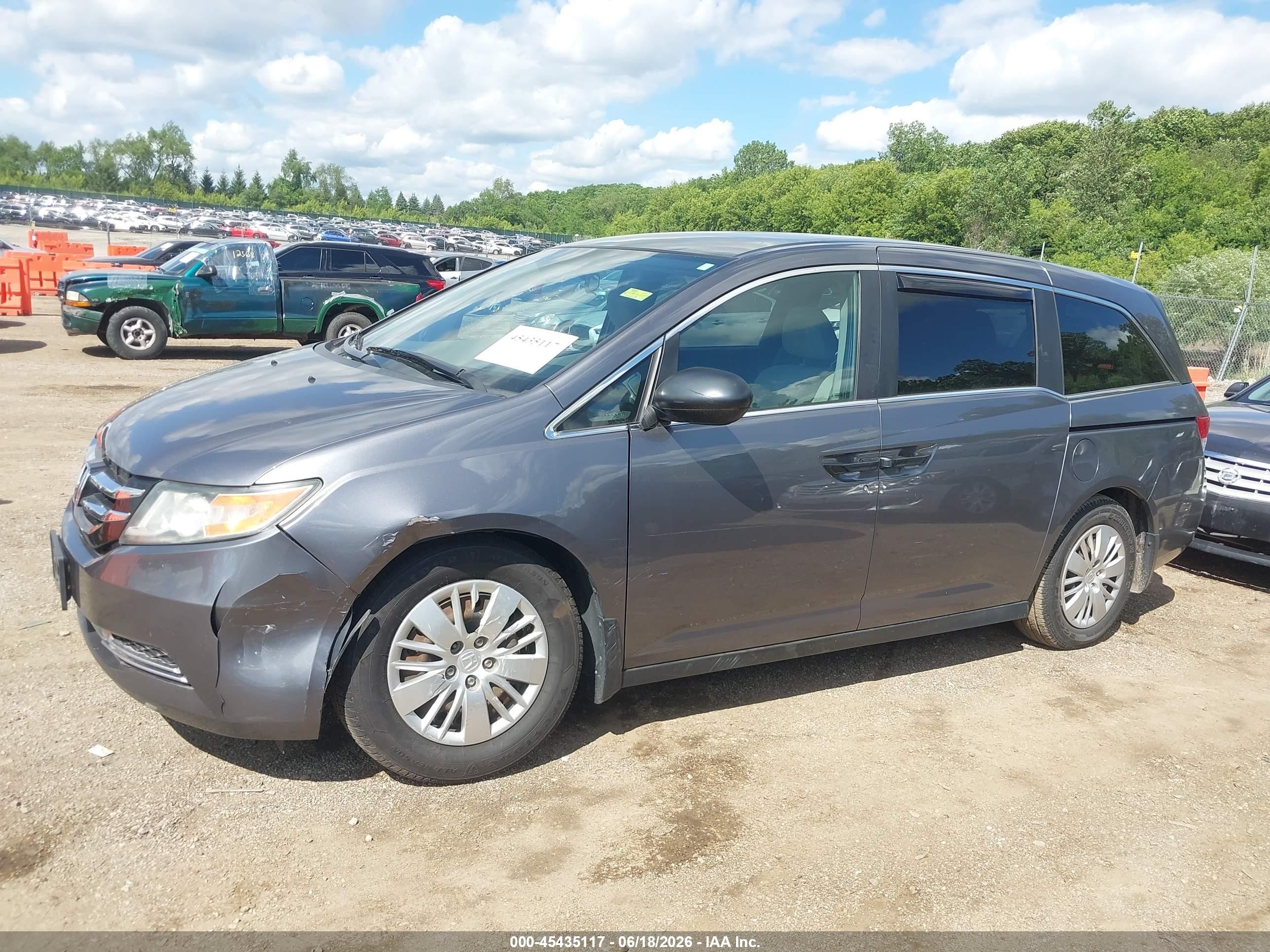 2015 Honda Odyssey Lx Gray vin: 5FNRL5H24FB012051