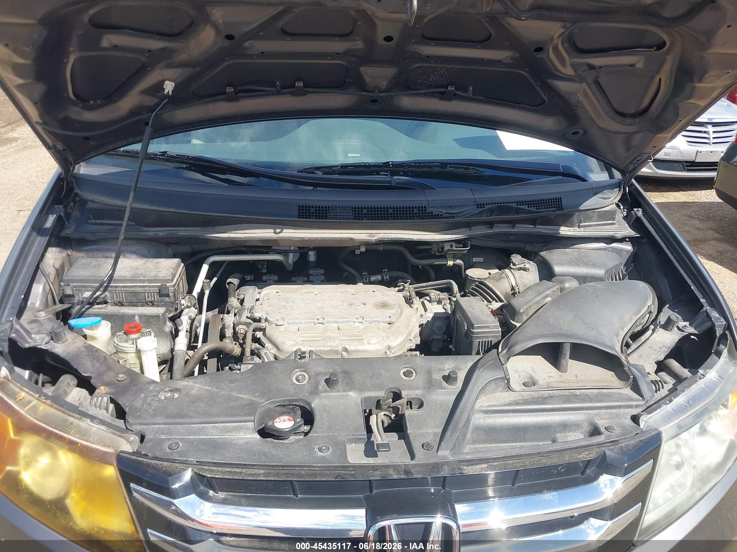 2015 Honda Odyssey Lx Gray vin: 5FNRL5H24FB012051
