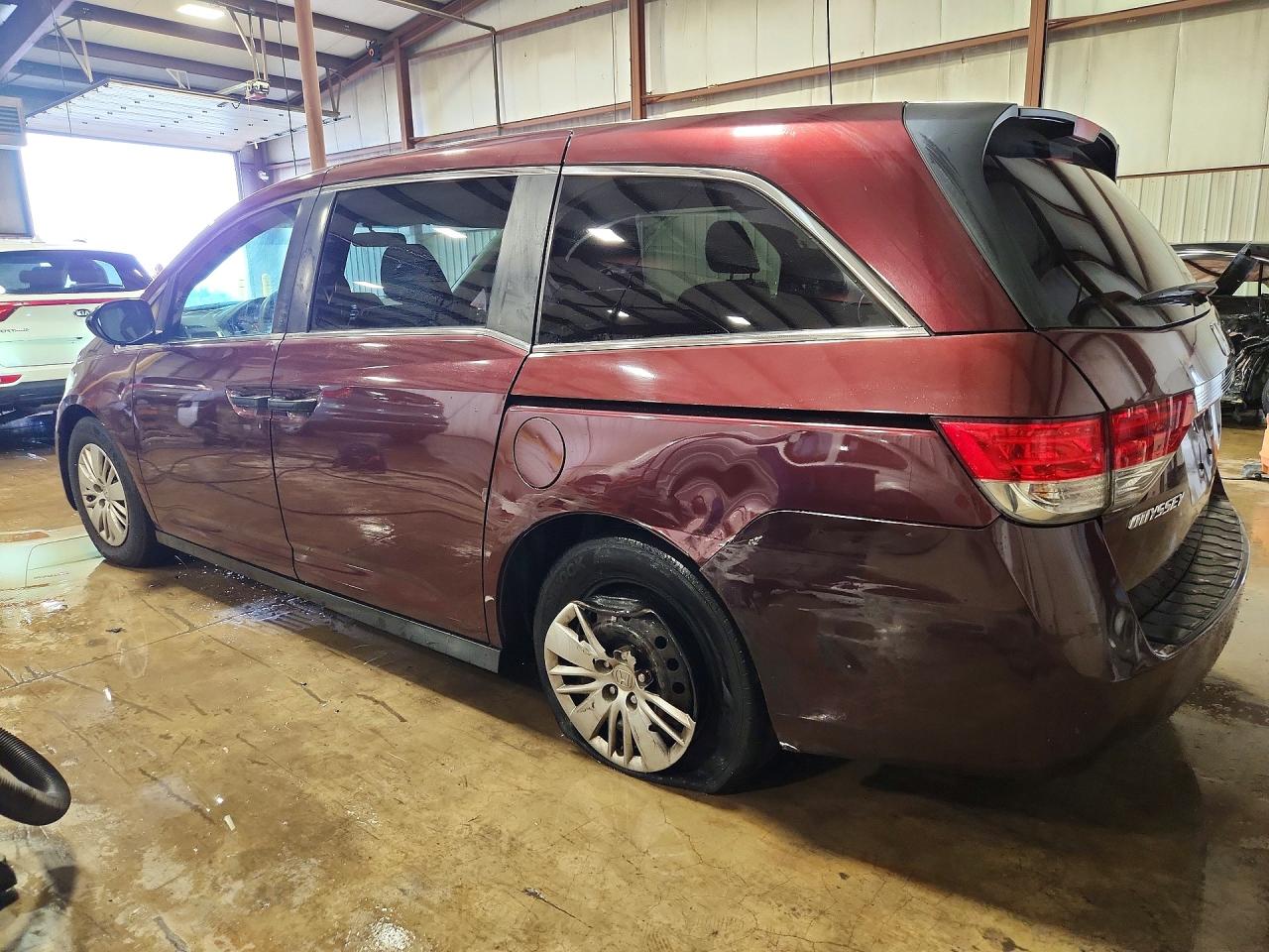 2015 Honda Odyssey Lx Maroon vin: 5FNRL5H24FB016973
