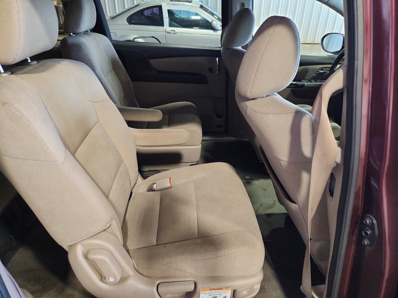 2015 Honda Odyssey Lx Maroon vin: 5FNRL5H24FB016973