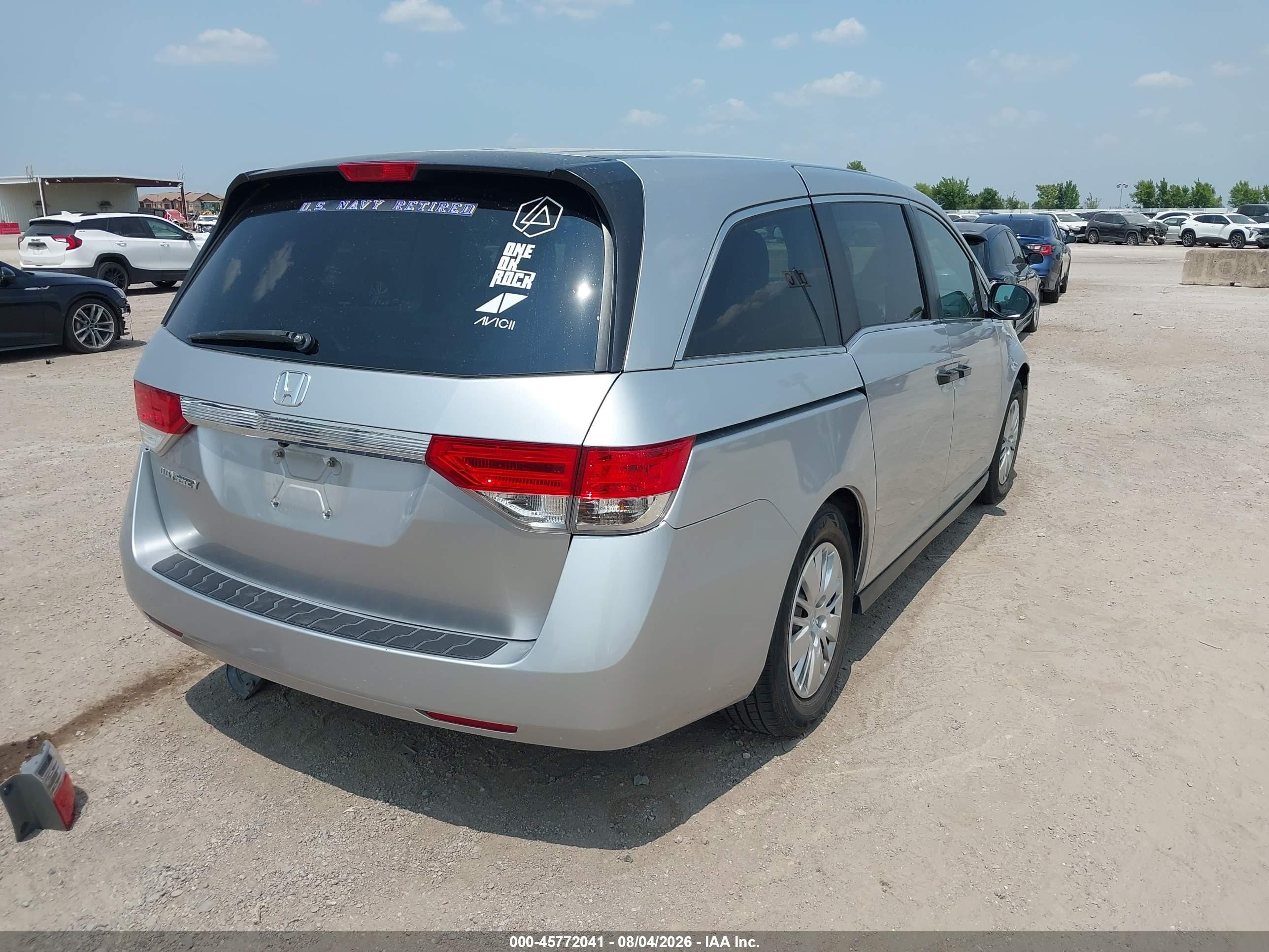 2015 Honda Odyssey Lx Silver vin: 5FNRL5H24FB095447