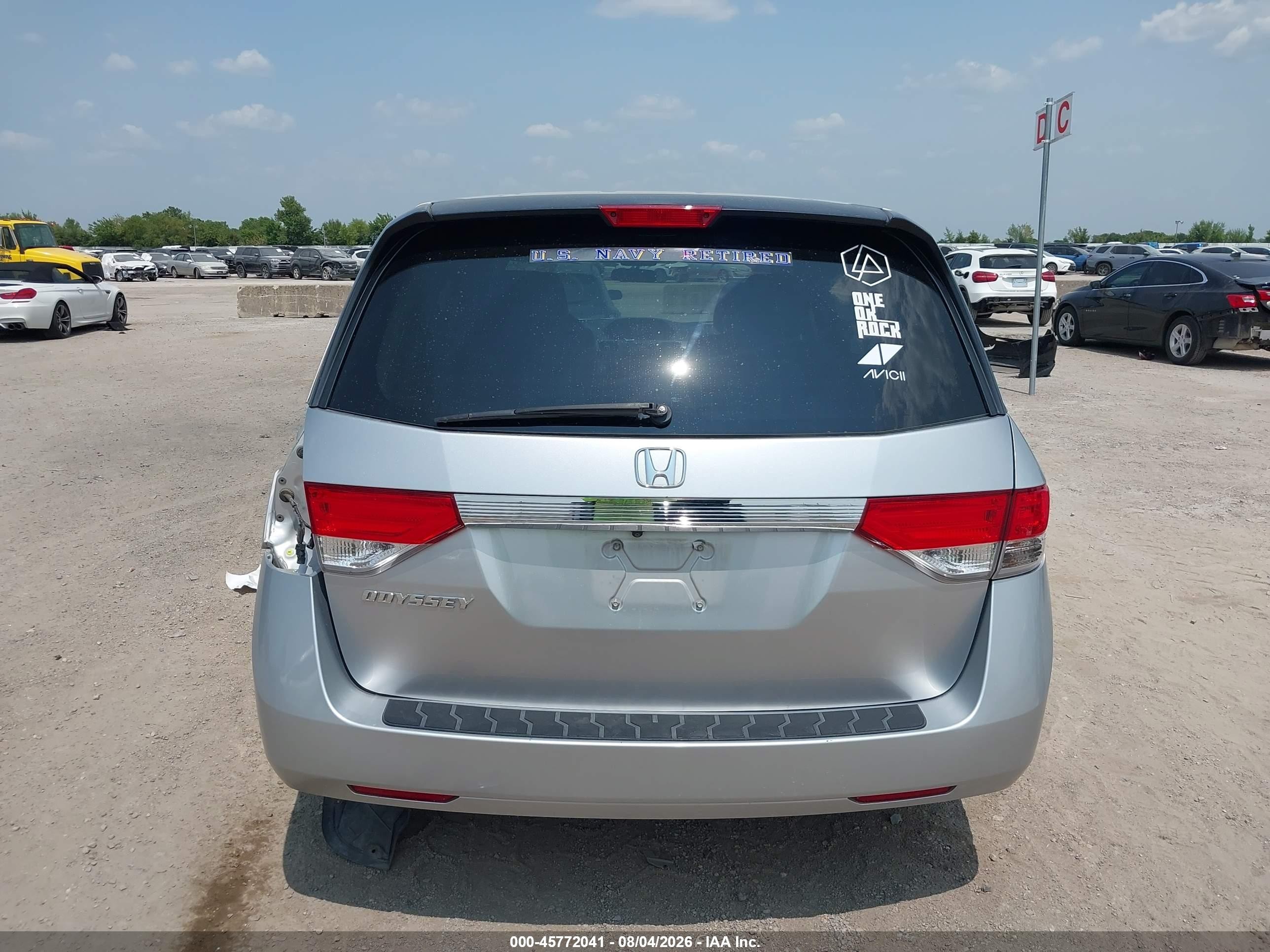 2015 Honda Odyssey Lx Silver vin: 5FNRL5H24FB095447
