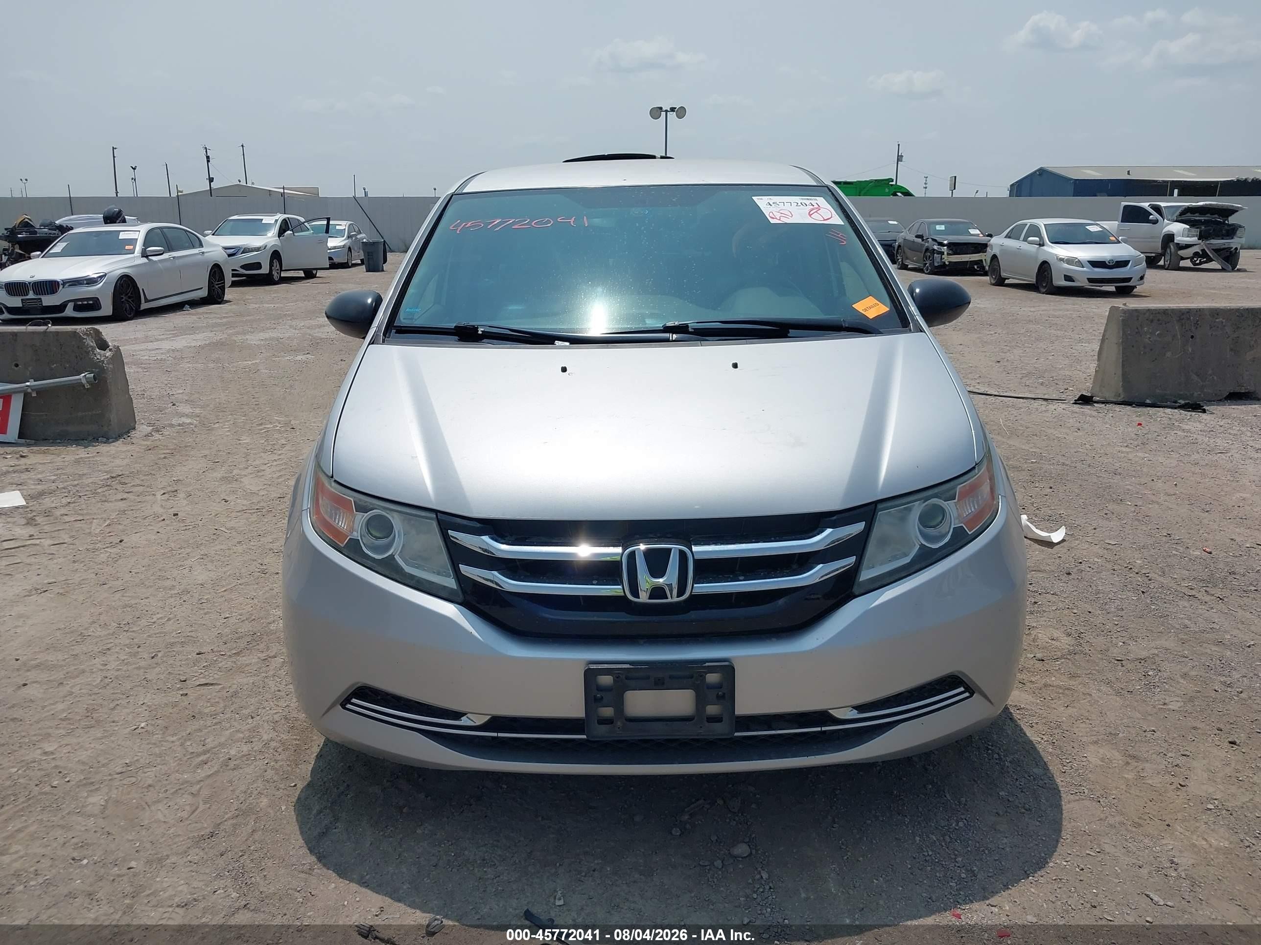 2015 Honda Odyssey Lx Silver vin: 5FNRL5H24FB095447