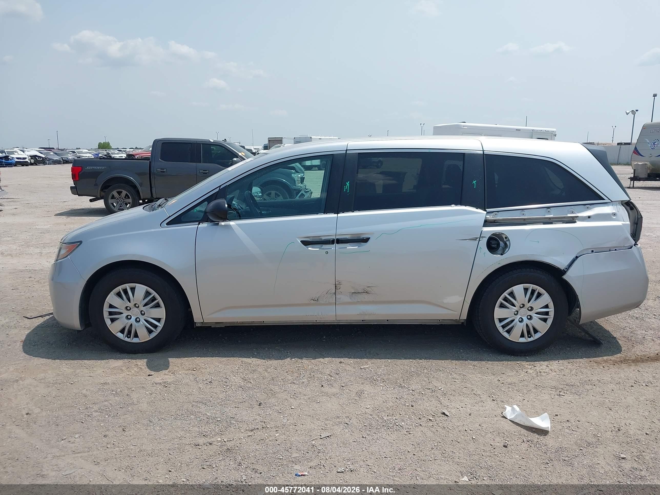 2015 Honda Odyssey Lx Silver vin: 5FNRL5H24FB095447