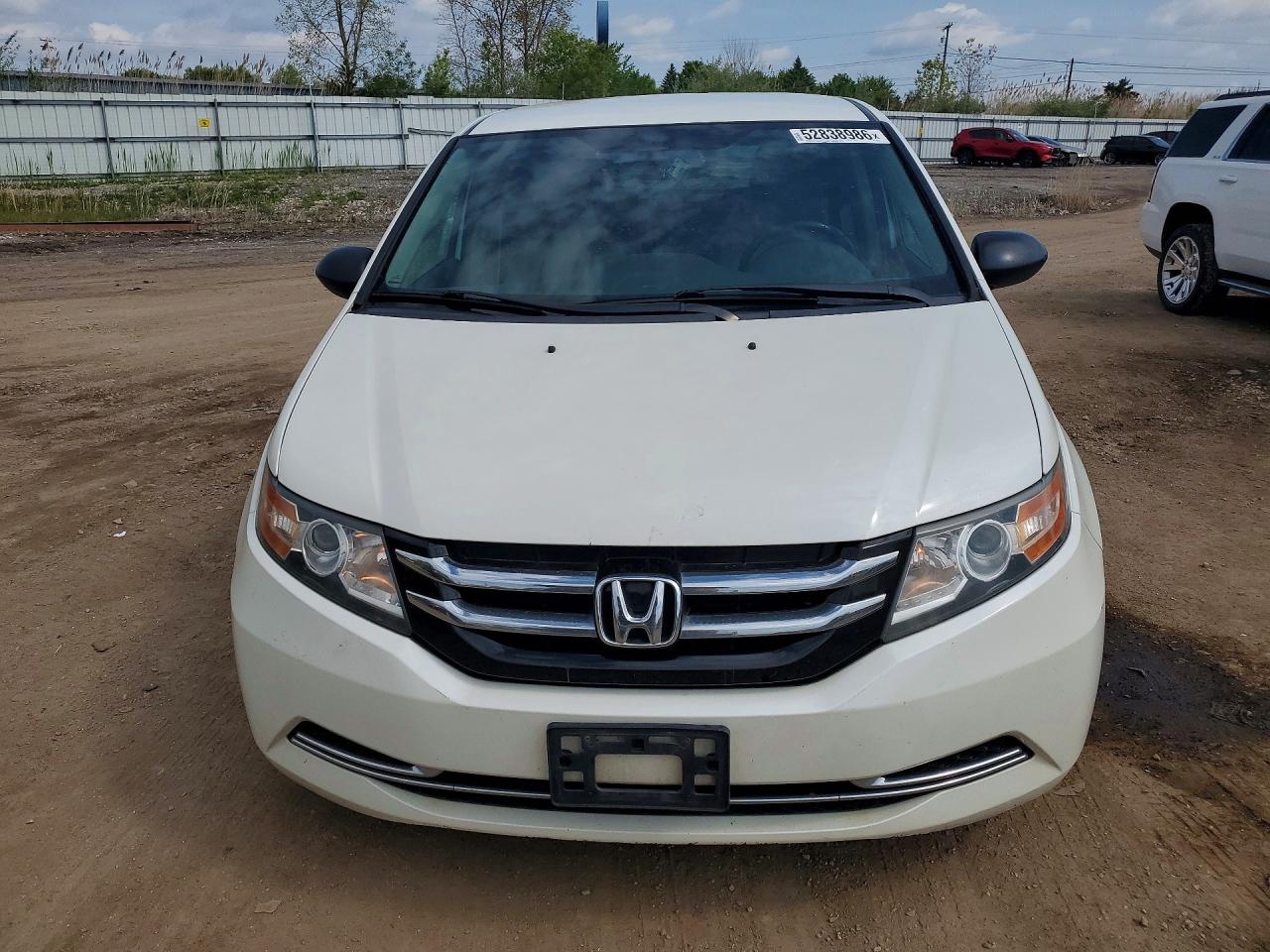 2016 Honda Odyssey Lx White vin: 5FNRL5H24GB030941