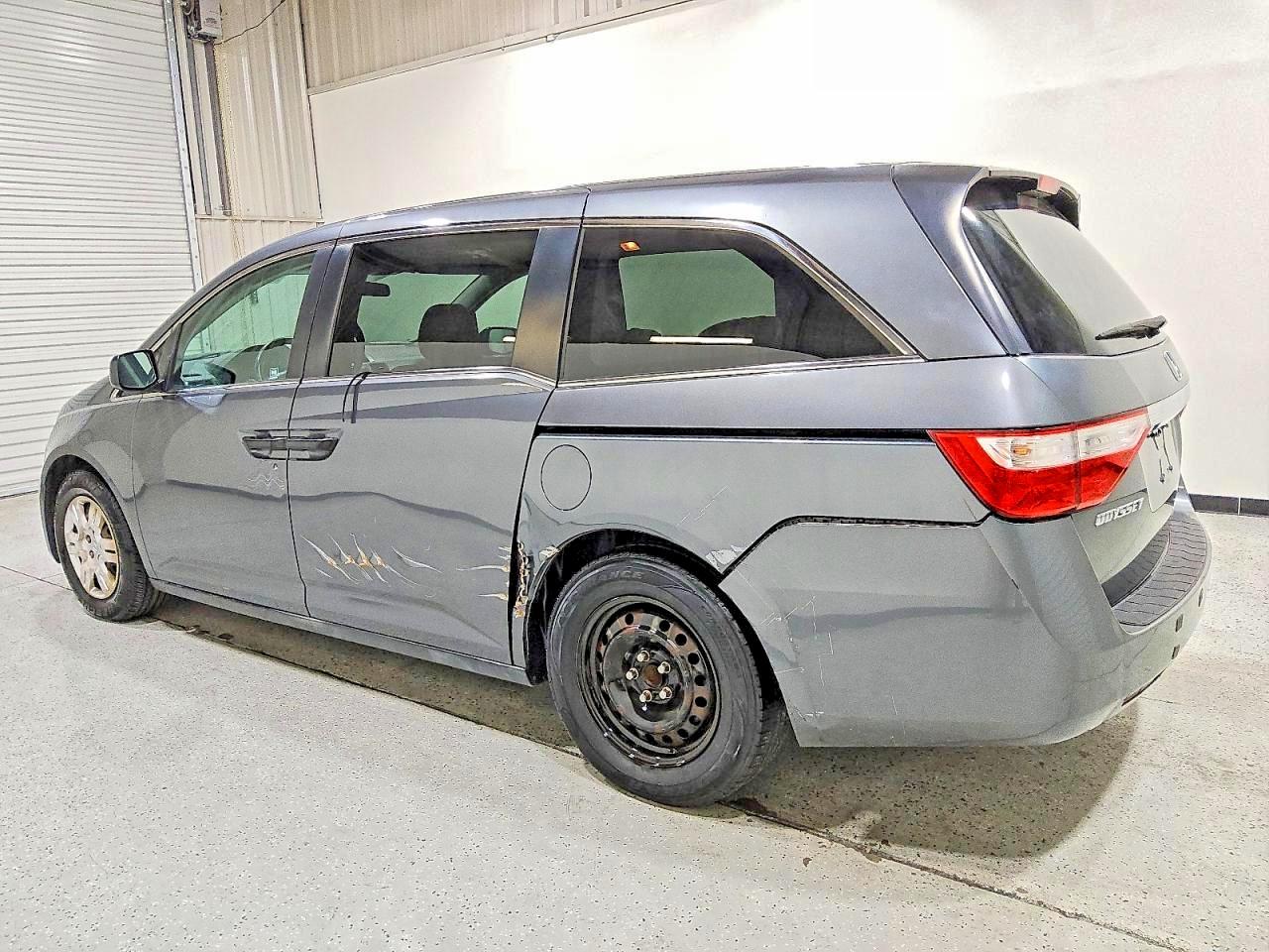 2011 Honda Odyssey Lx Gray vin: 5FNRL5H25BB047787