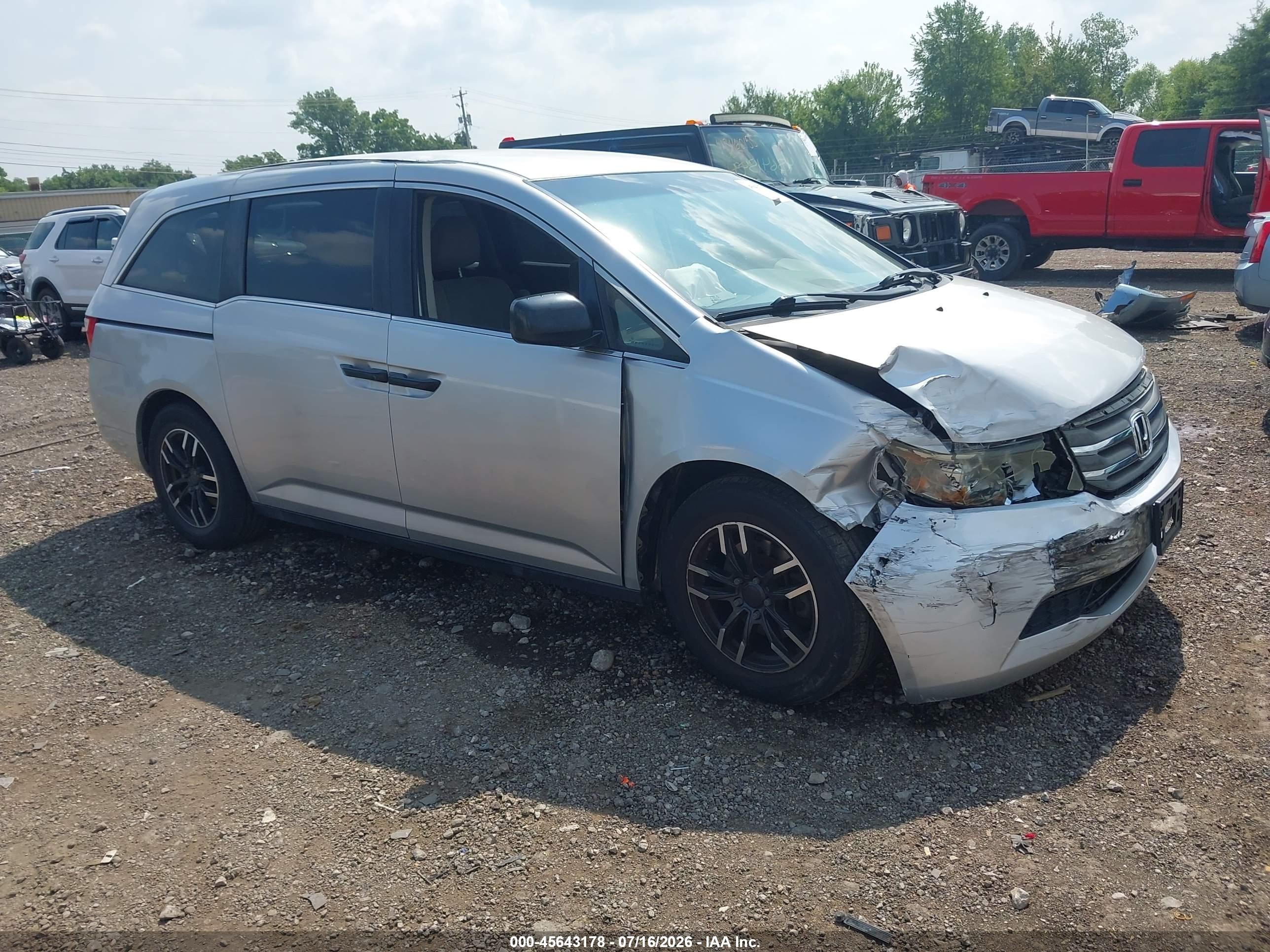 2012 Honda Odyssey Lx Серебряный vin: 5FNRL5H25CB092956