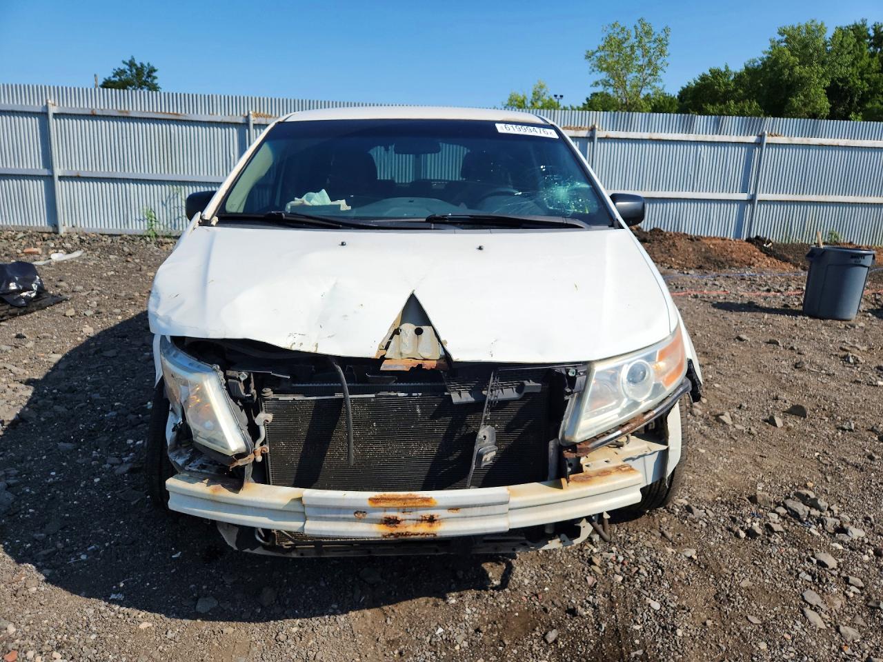 2012 Honda Odyssey Lx White vin: 5FNRL5H25CB096358