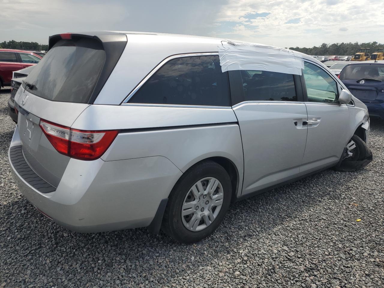 2013 Honda Odyssey Lx Silver vin: 5FNRL5H25DB034170