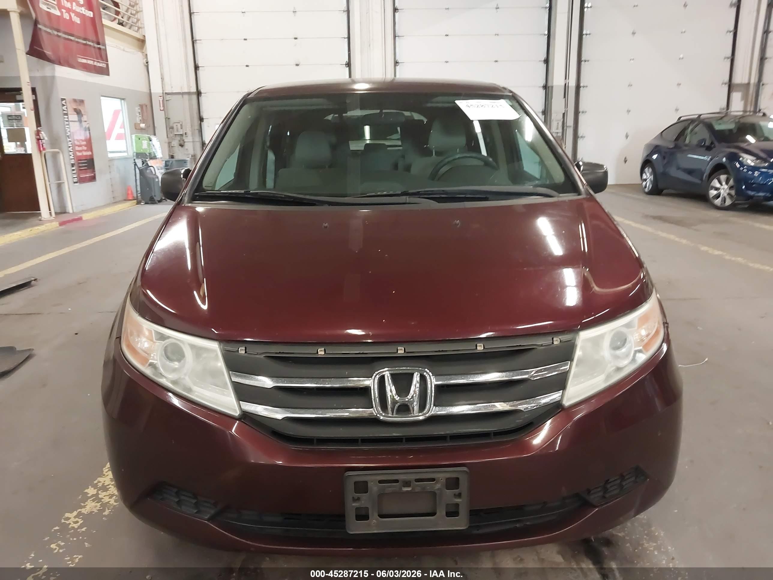 2013 Honda Odyssey Lx Maroon vin: 5FNRL5H25DB038574