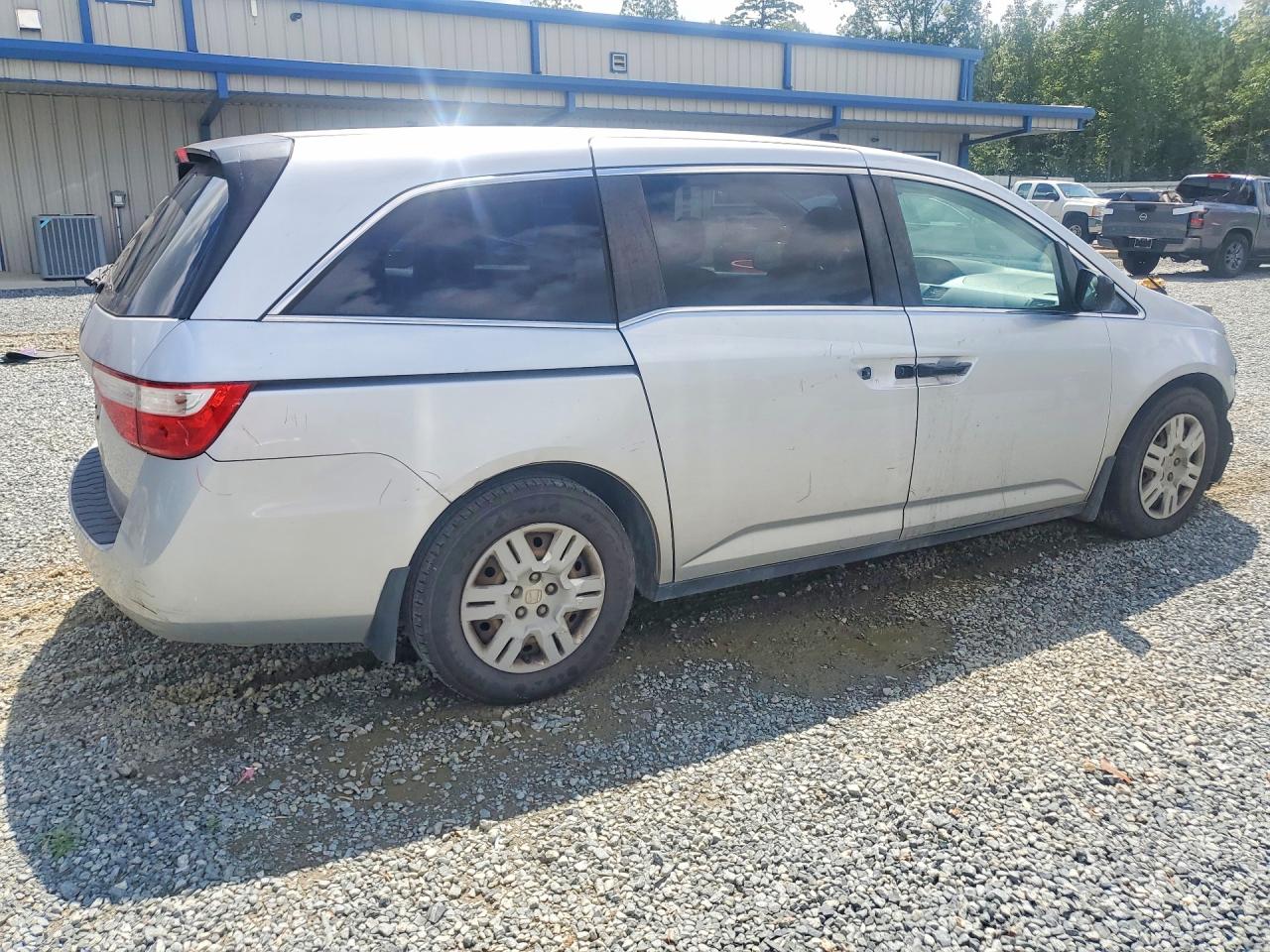 2013 Honda Odyssey Lx Silver vin: 5FNRL5H25DB048134