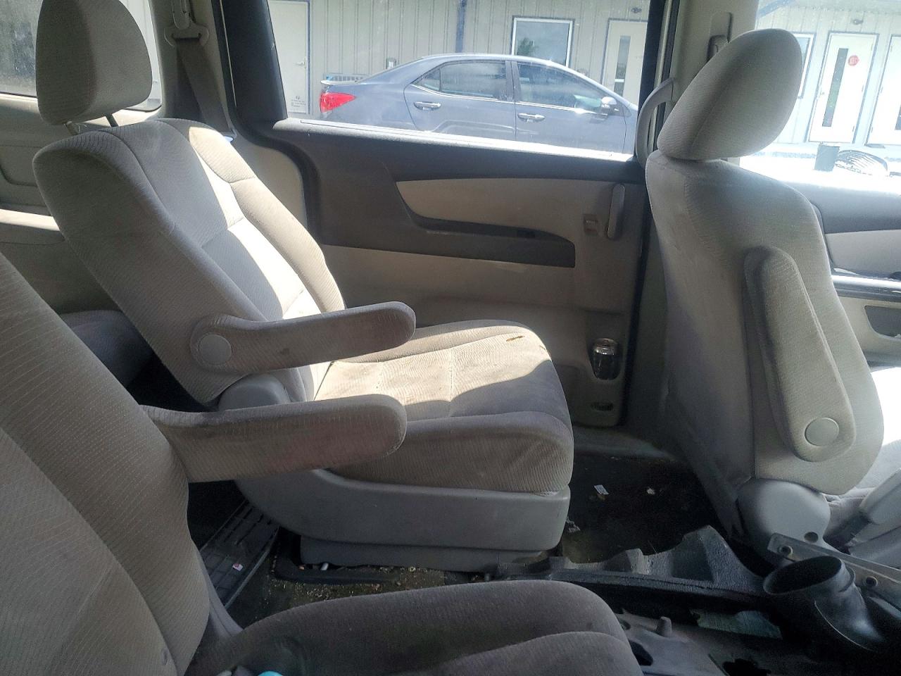 2013 Honda Odyssey Lx Silver vin: 5FNRL5H25DB048134