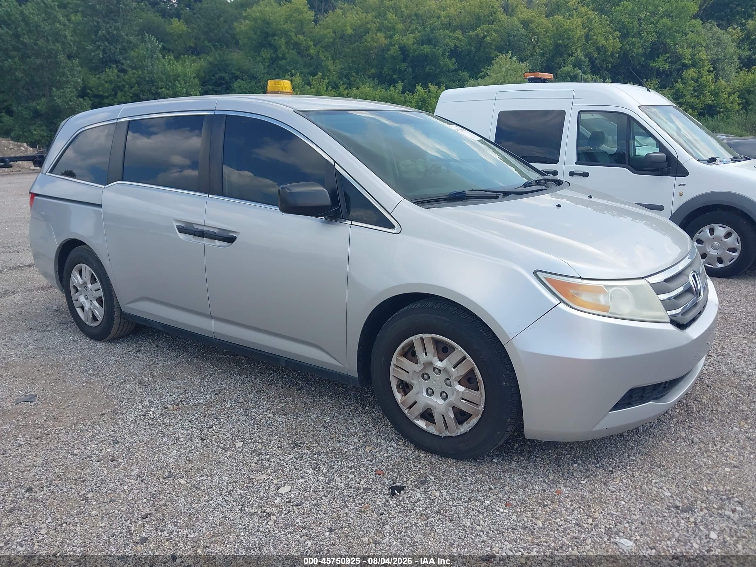 2013 Honda Odyssey Lx Silver vin: 5FNRL5H25DB062499