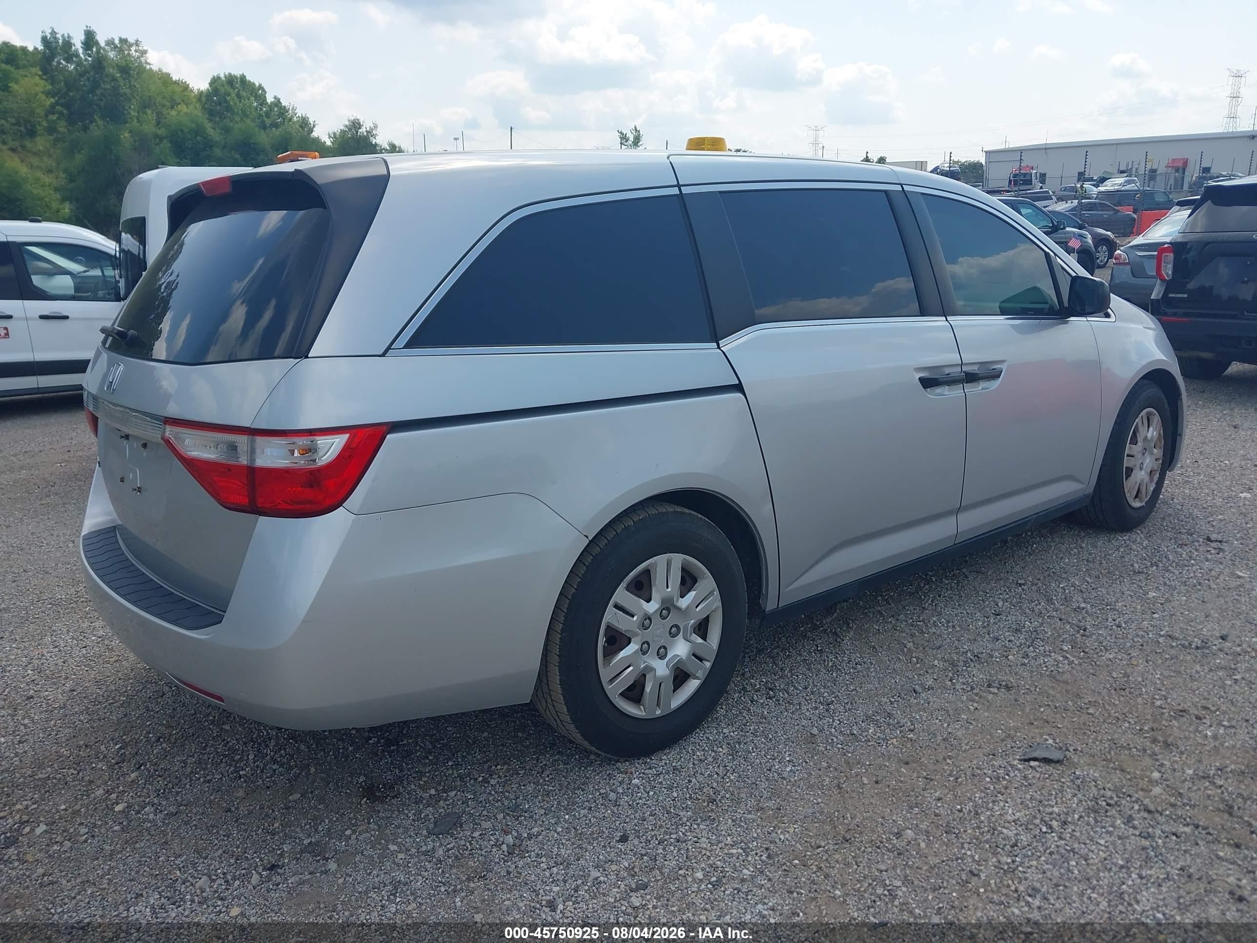 2013 Honda Odyssey Lx Silver vin: 5FNRL5H25DB062499