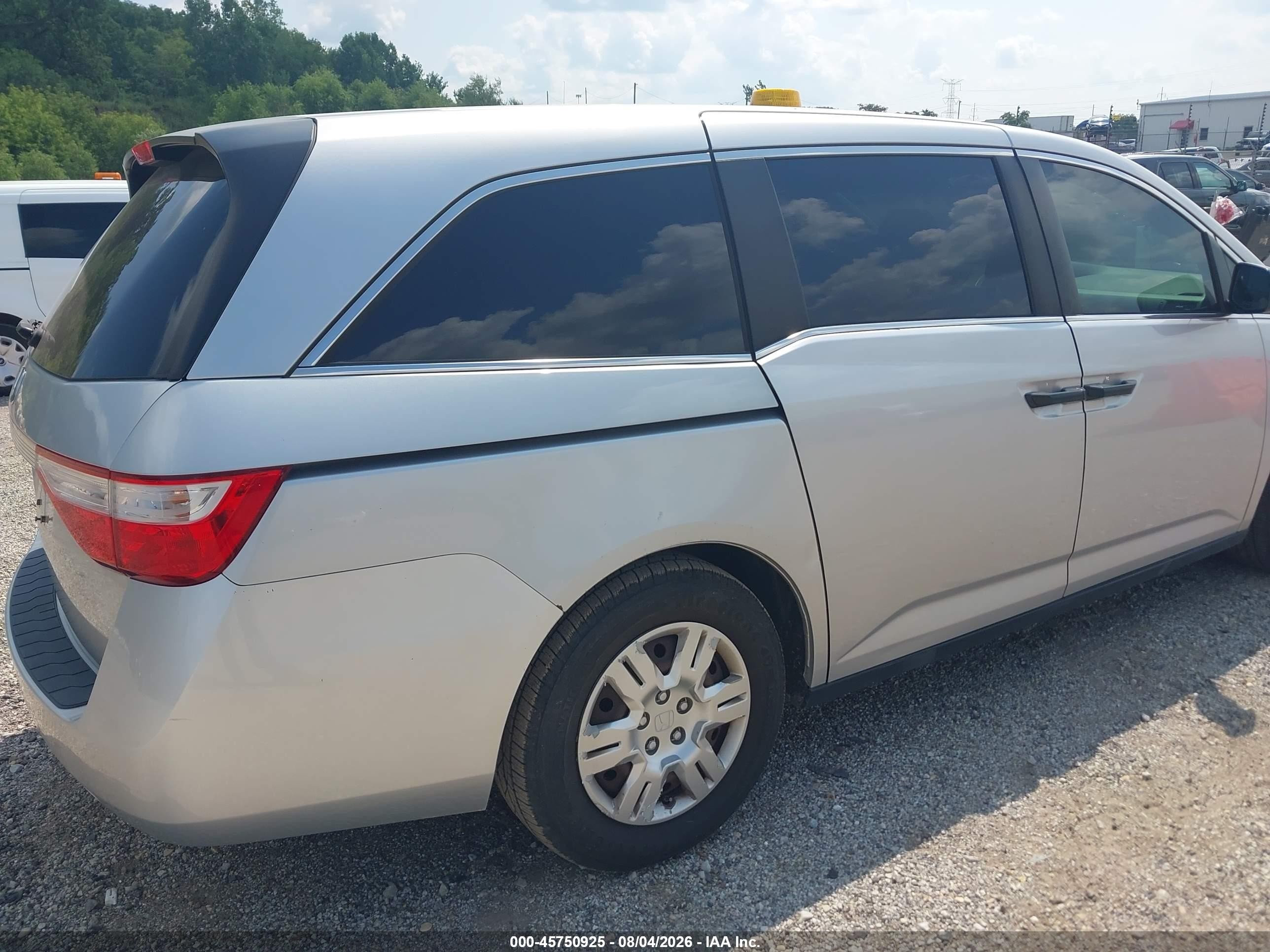 2013 Honda Odyssey Lx Silver vin: 5FNRL5H25DB062499