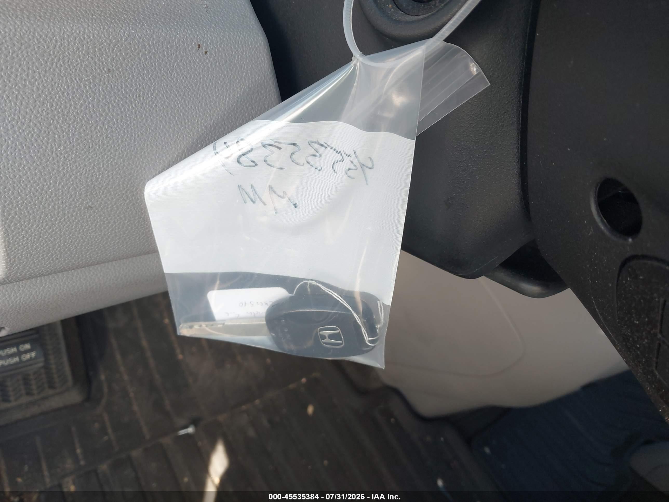2013 Honda Odyssey Lx Silver vin: 5FNRL5H25DB062793