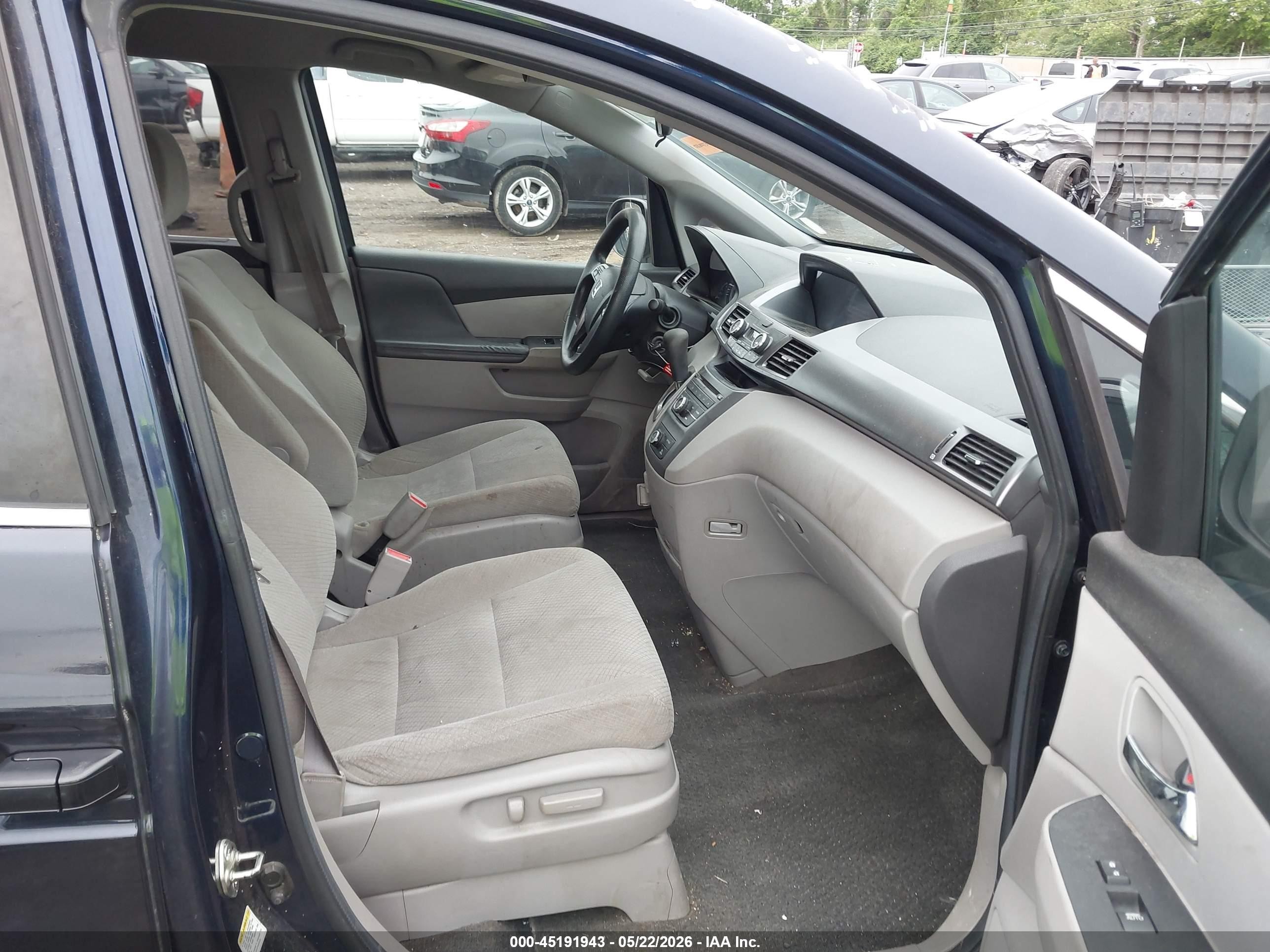 2014 Honda Odyssey Lx Blue vin: 5FNRL5H25EB013059