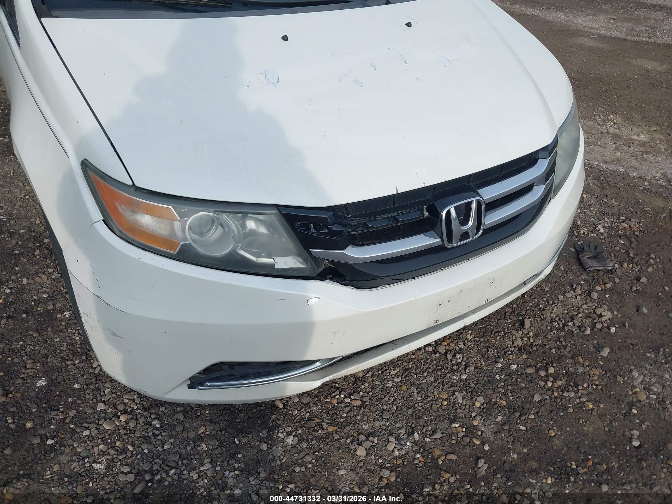 2014 Honda Odyssey Lx White vin: 5FNRL5H25EB070037