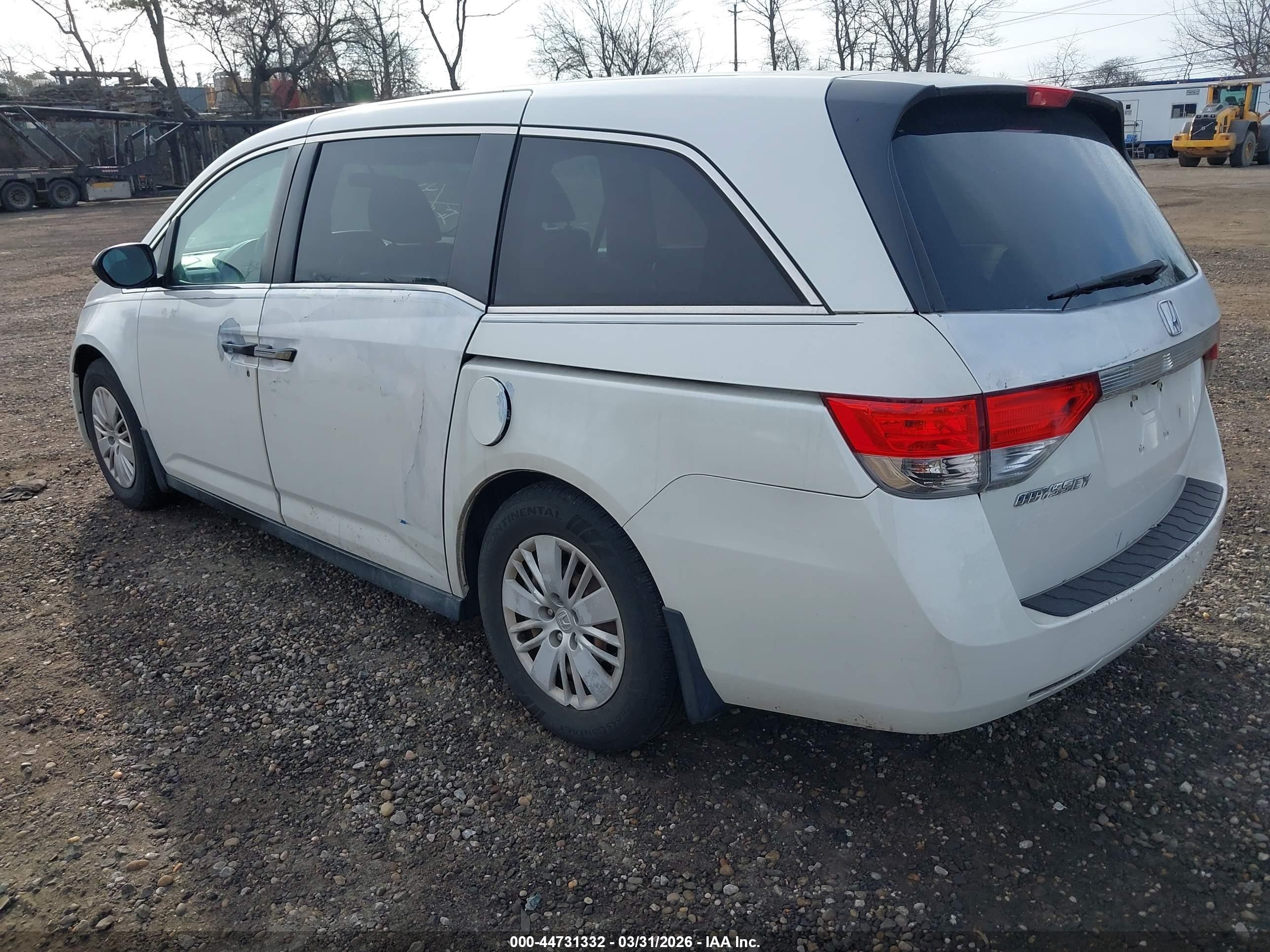 2014 Honda Odyssey Lx White vin: 5FNRL5H25EB070037