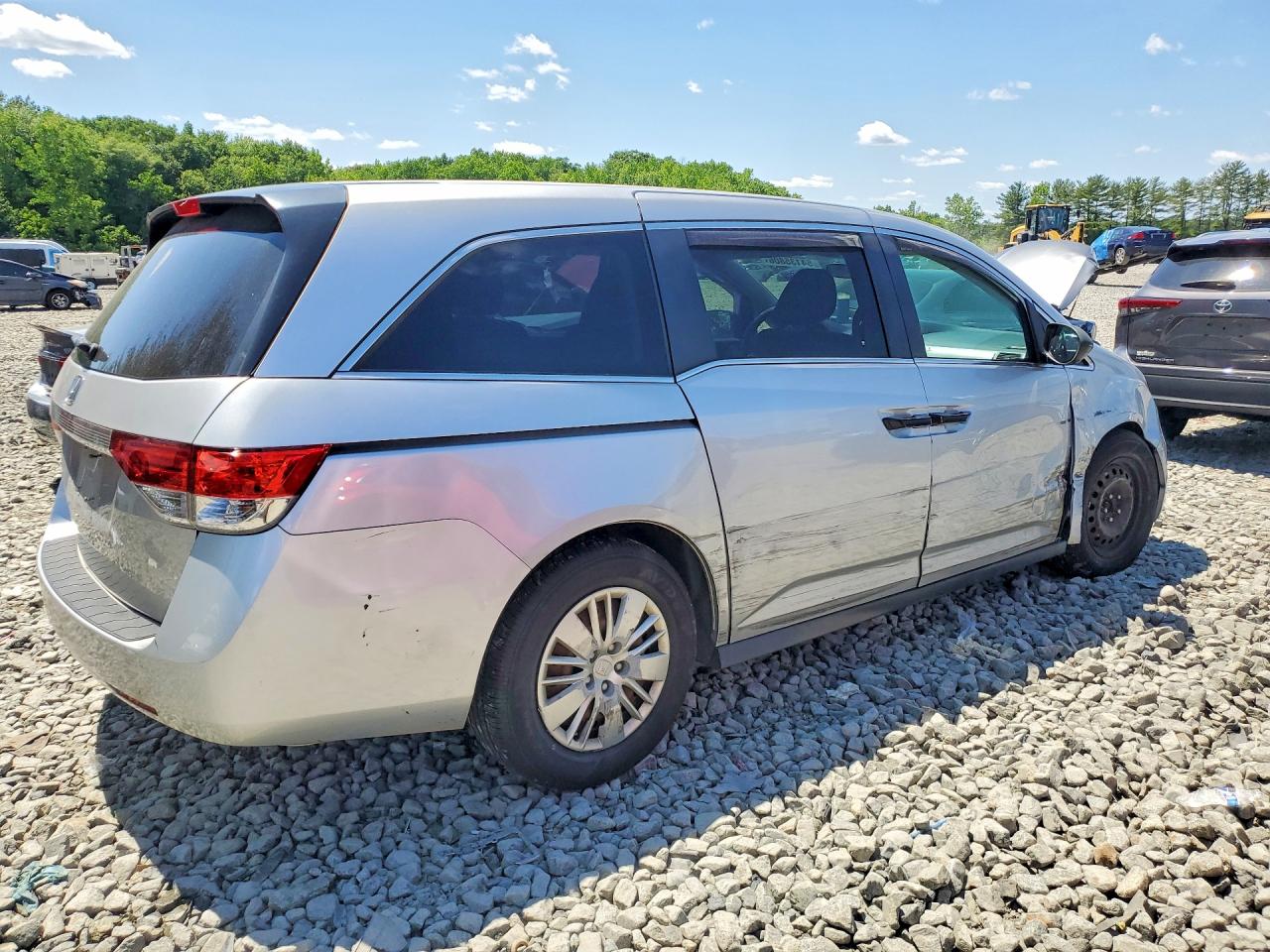 2015 Honda Odyssey Lx Silver vin: 5FNRL5H25FB084988
