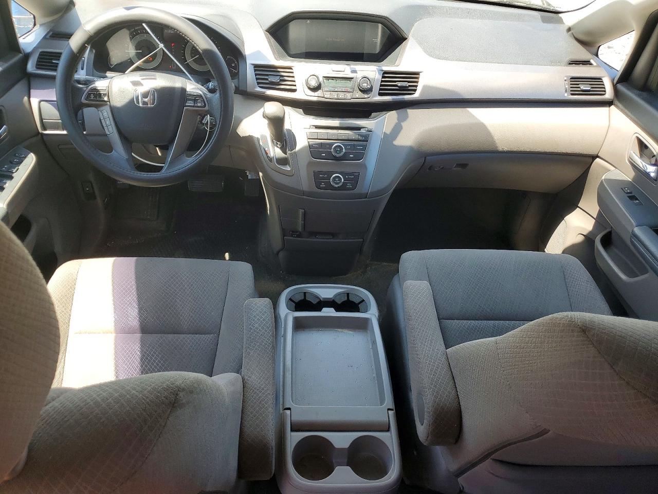 2015 Honda Odyssey Lx Silver vin: 5FNRL5H25FB084988