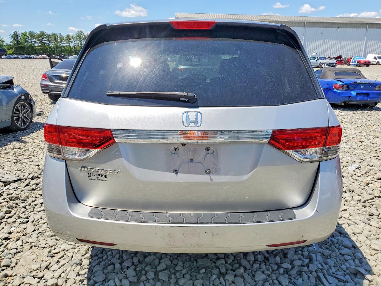 2015 Honda Odyssey Lx Silver vin: 5FNRL5H25FB084988