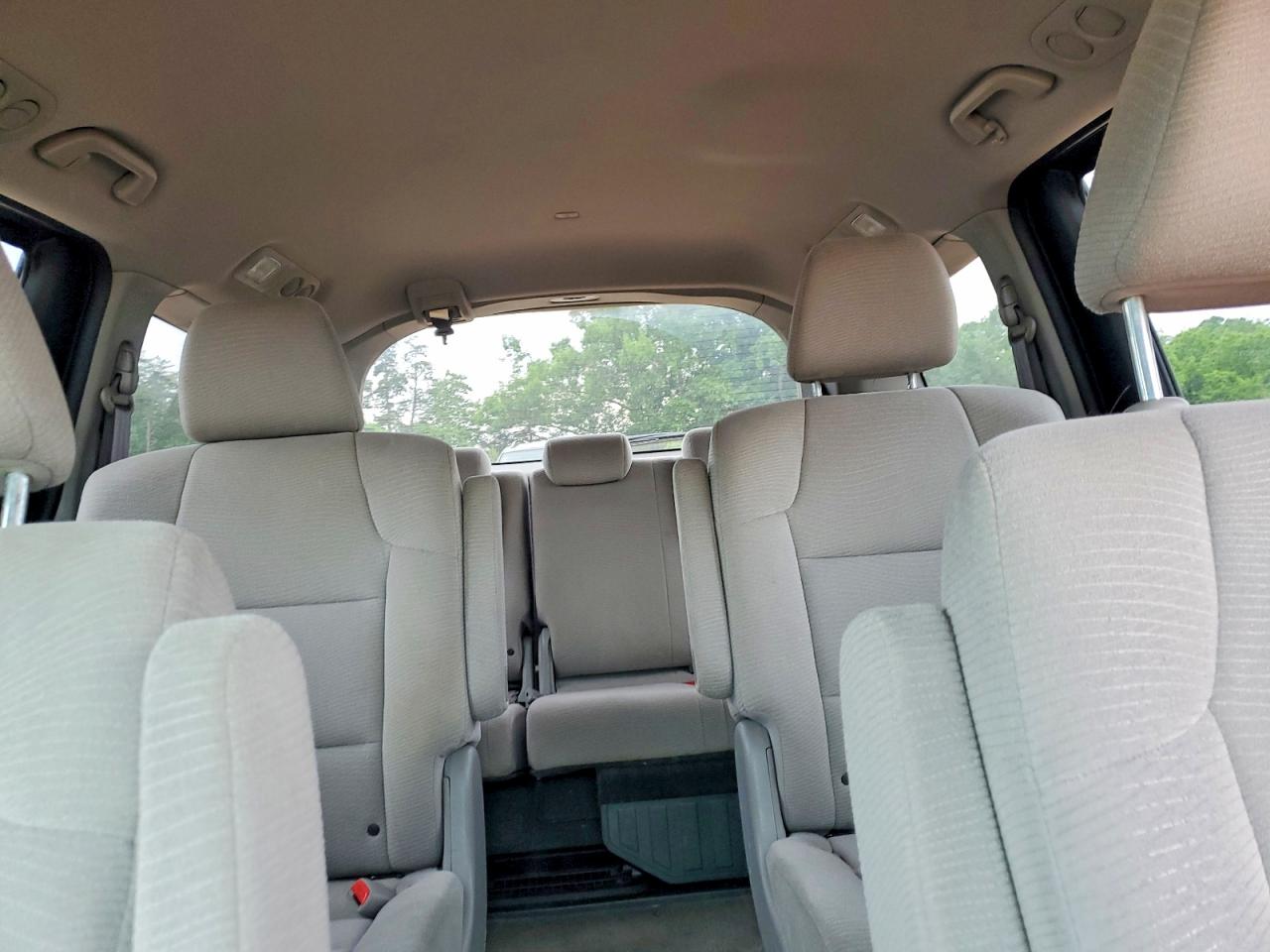 2011 Honda Odyssey Lx Gray vin: 5FNRL5H26BB006942