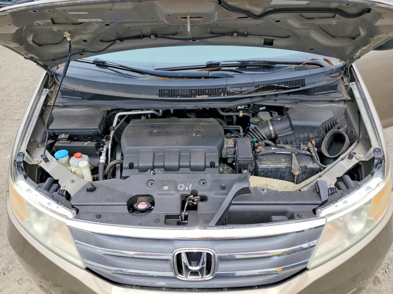 2011 Honda Odyssey Lx Tan vin: 5FNRL5H26BB040475