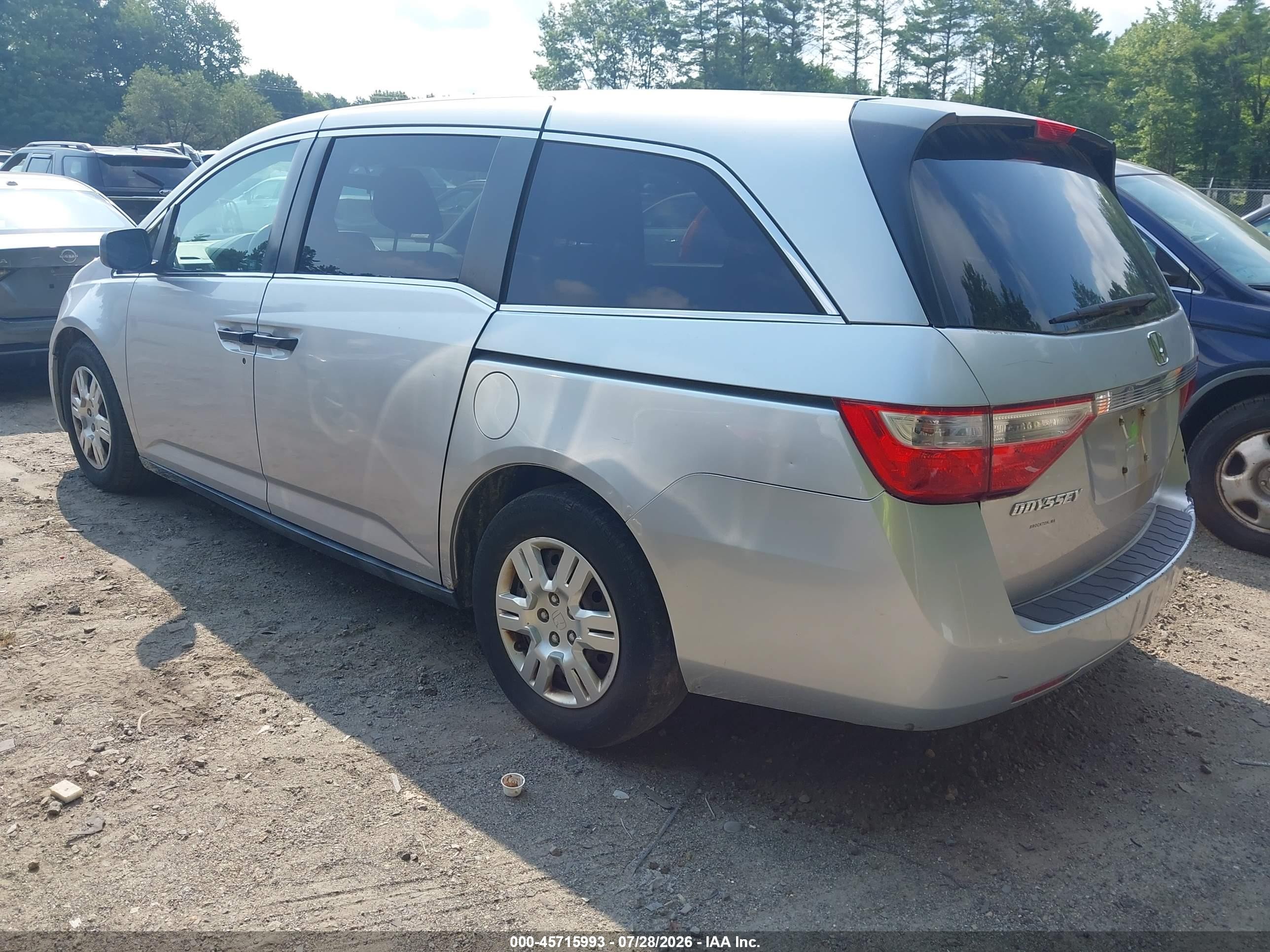 2011 Honda Odyssey Lx Silver vin: 5FNRL5H26BB083441