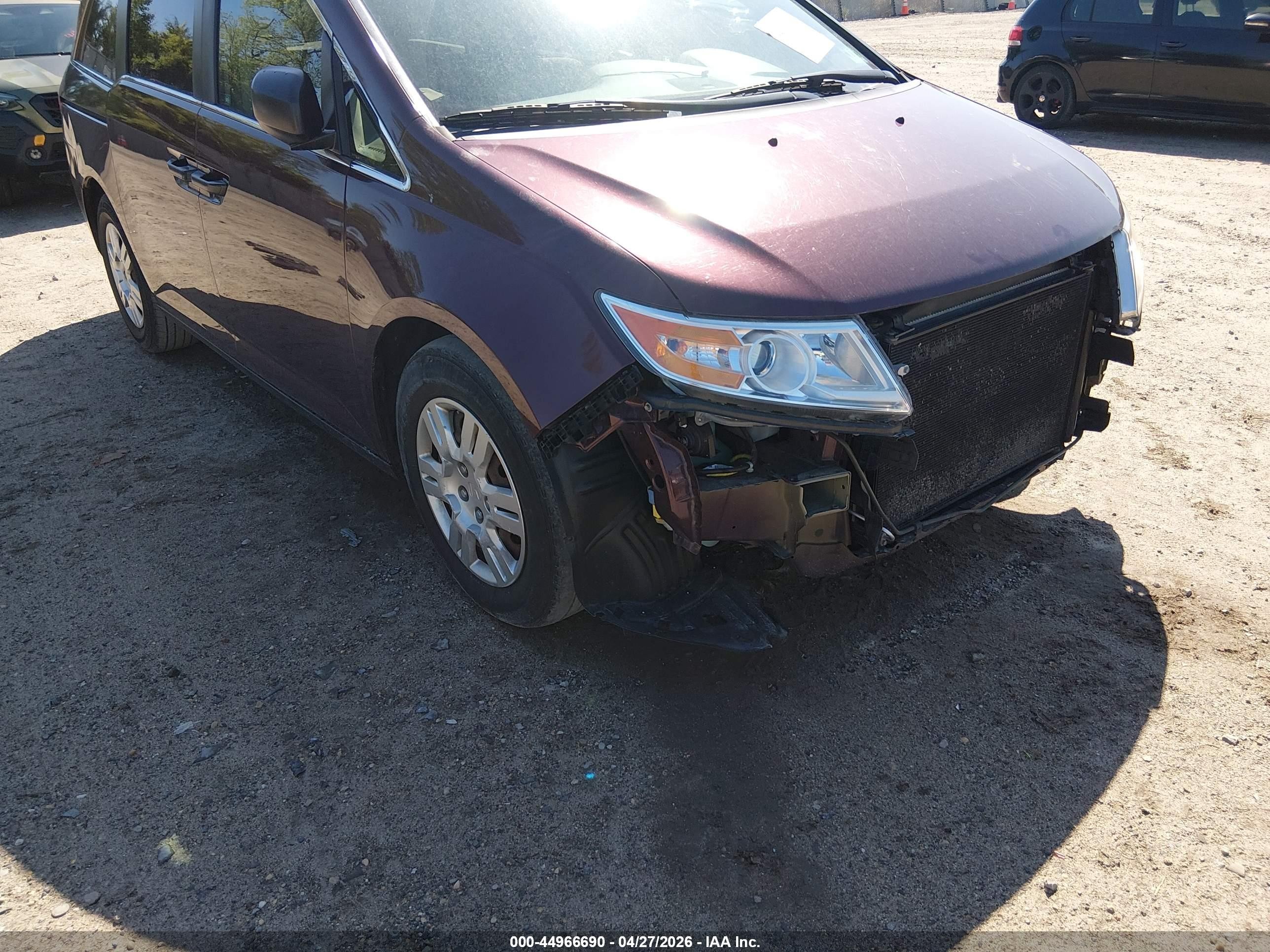 2012 Honda Odyssey Lx Maroon vin: 5FNRL5H26CB042745