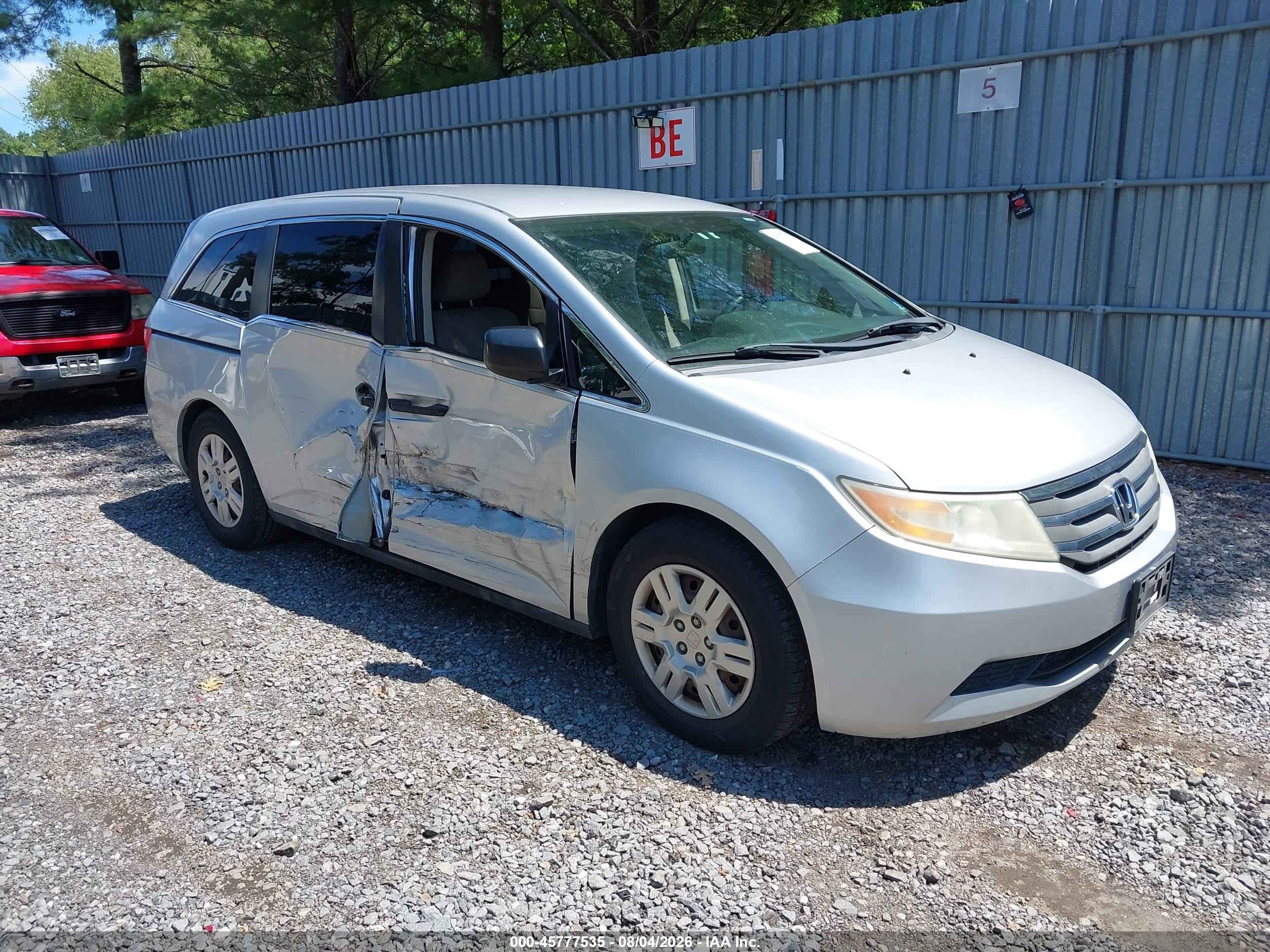 2012 Honda Odyssey Lx Silver vin: 5FNRL5H26CB092948