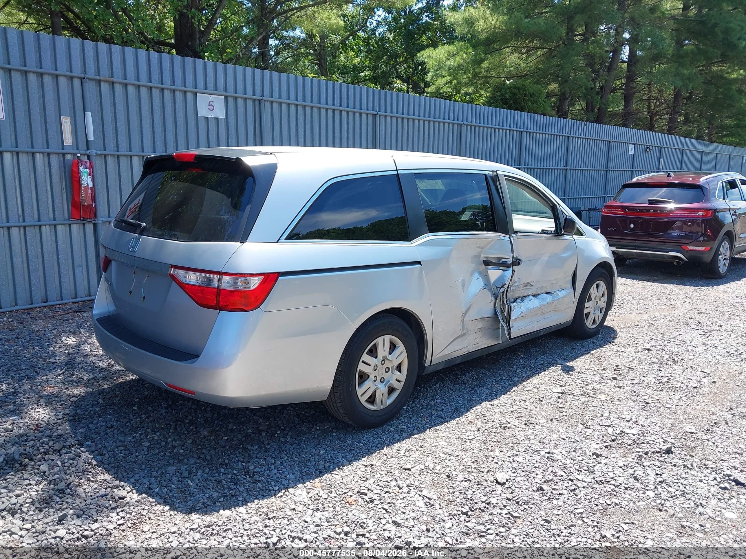 2012 Honda Odyssey Lx Silver vin: 5FNRL5H26CB092948