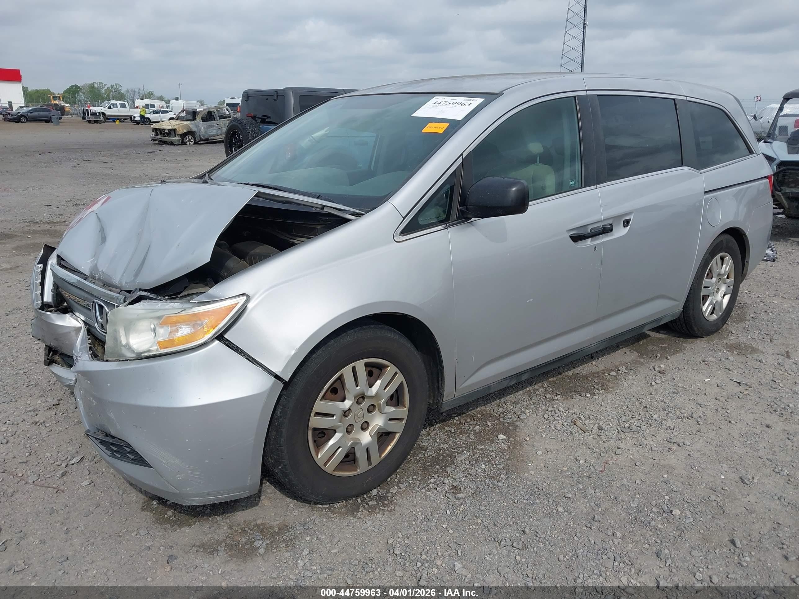 2012 Honda Odyssey Lx Silver vin: 5FNRL5H26CB103401