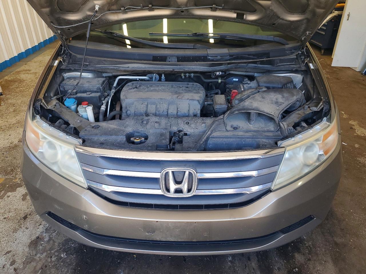 2012 Honda Odyssey Lx Tan vin: 5FNRL5H26CB144949