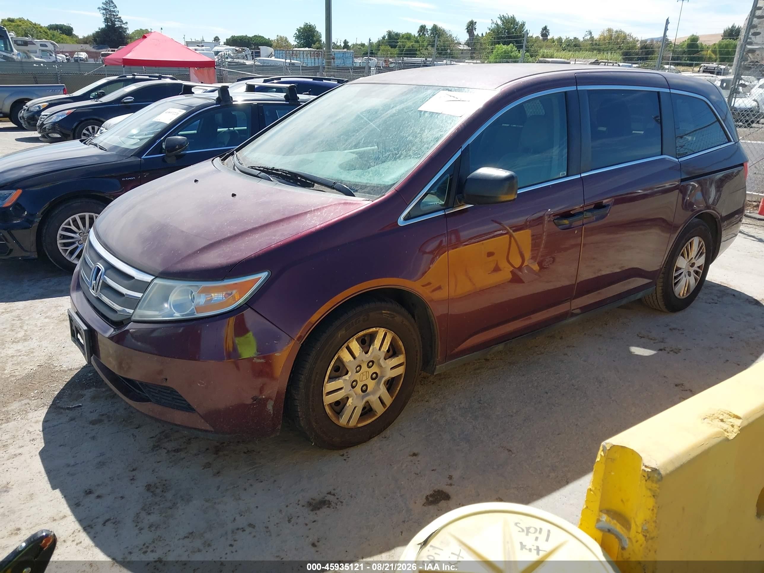 2013 Honda Odyssey Lx Maroon vin: 5FNRL5H26DB041273
