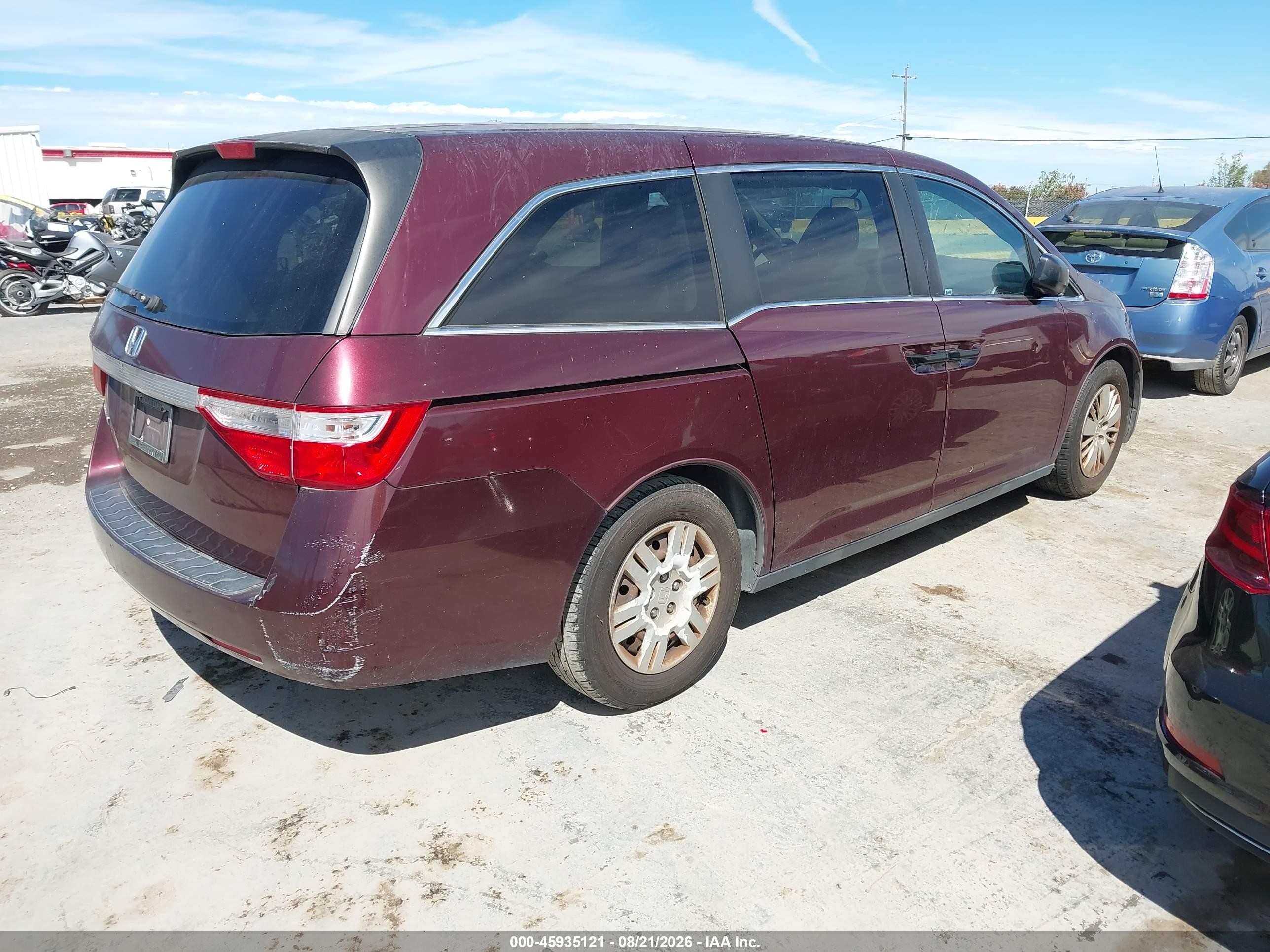 2013 Honda Odyssey Lx Maroon vin: 5FNRL5H26DB041273