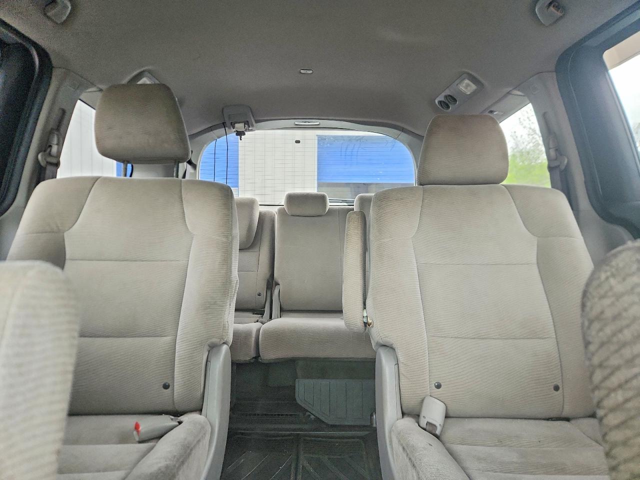 2013 Honda Odyssey Lx Silver vin: 5FNRL5H26DB062821