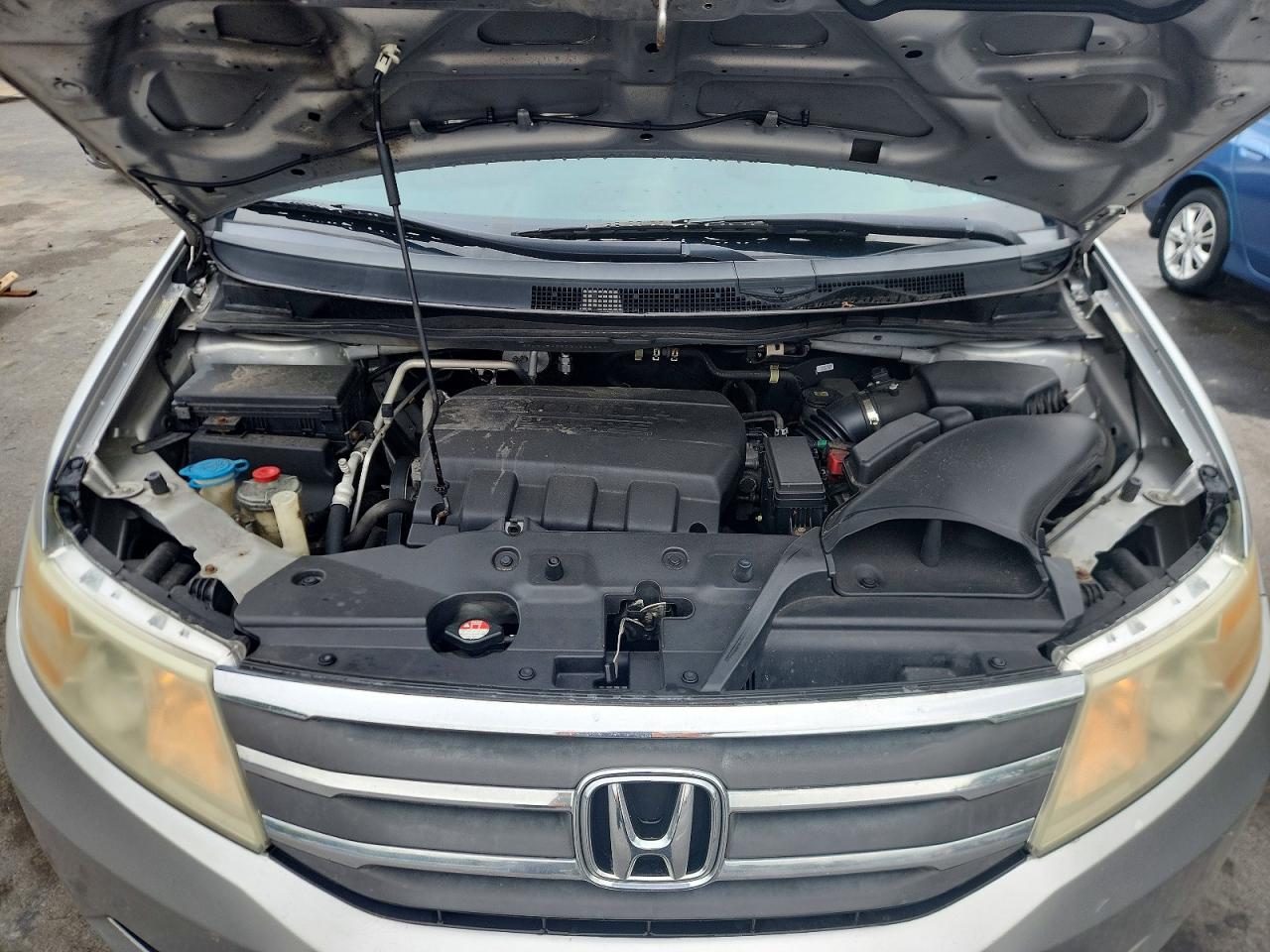 2013 Honda Odyssey Lx Silver vin: 5FNRL5H26DB062821