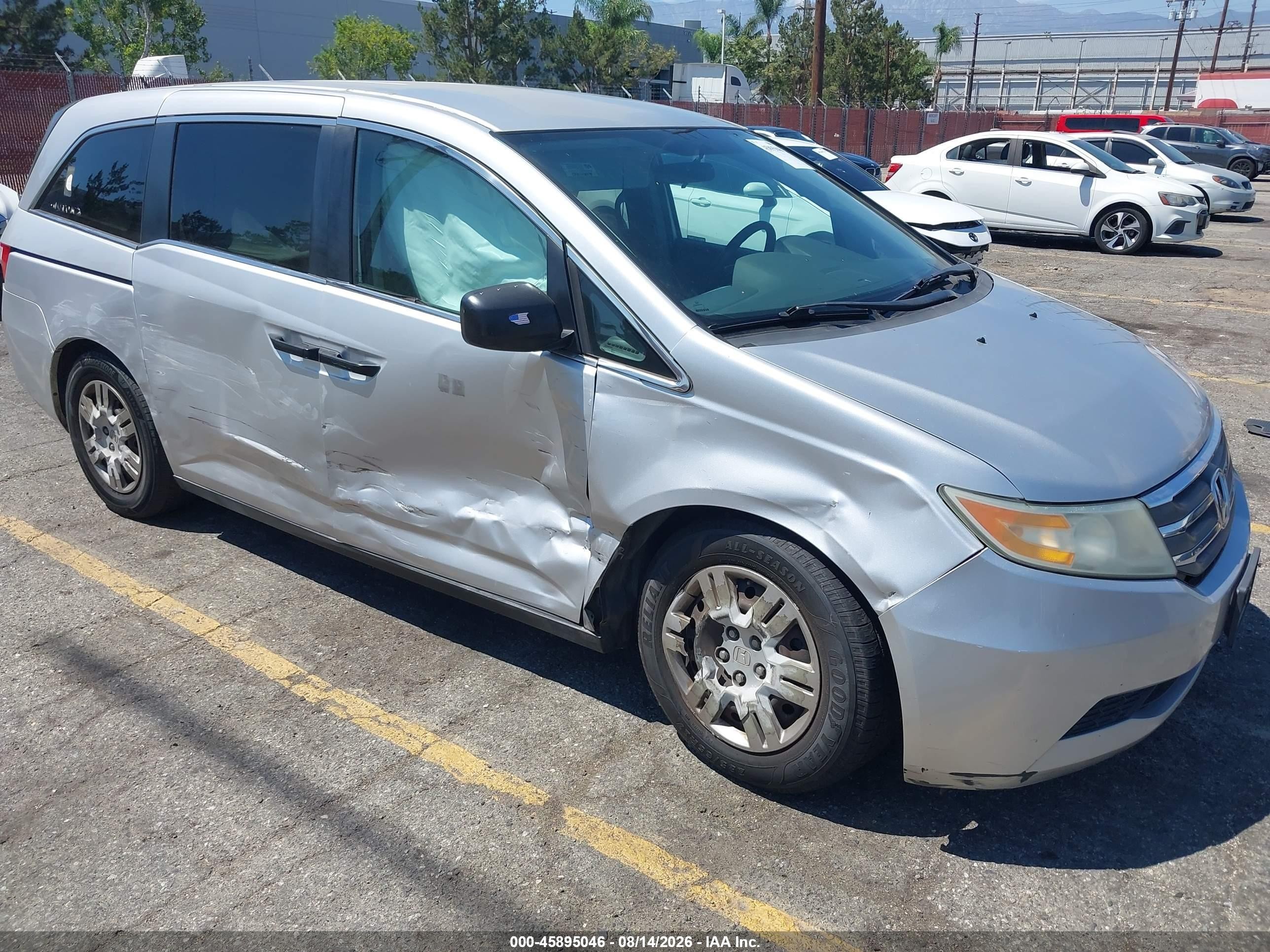 2013 Honda Odyssey Lx Silver vin: 5FNRL5H26DB065105