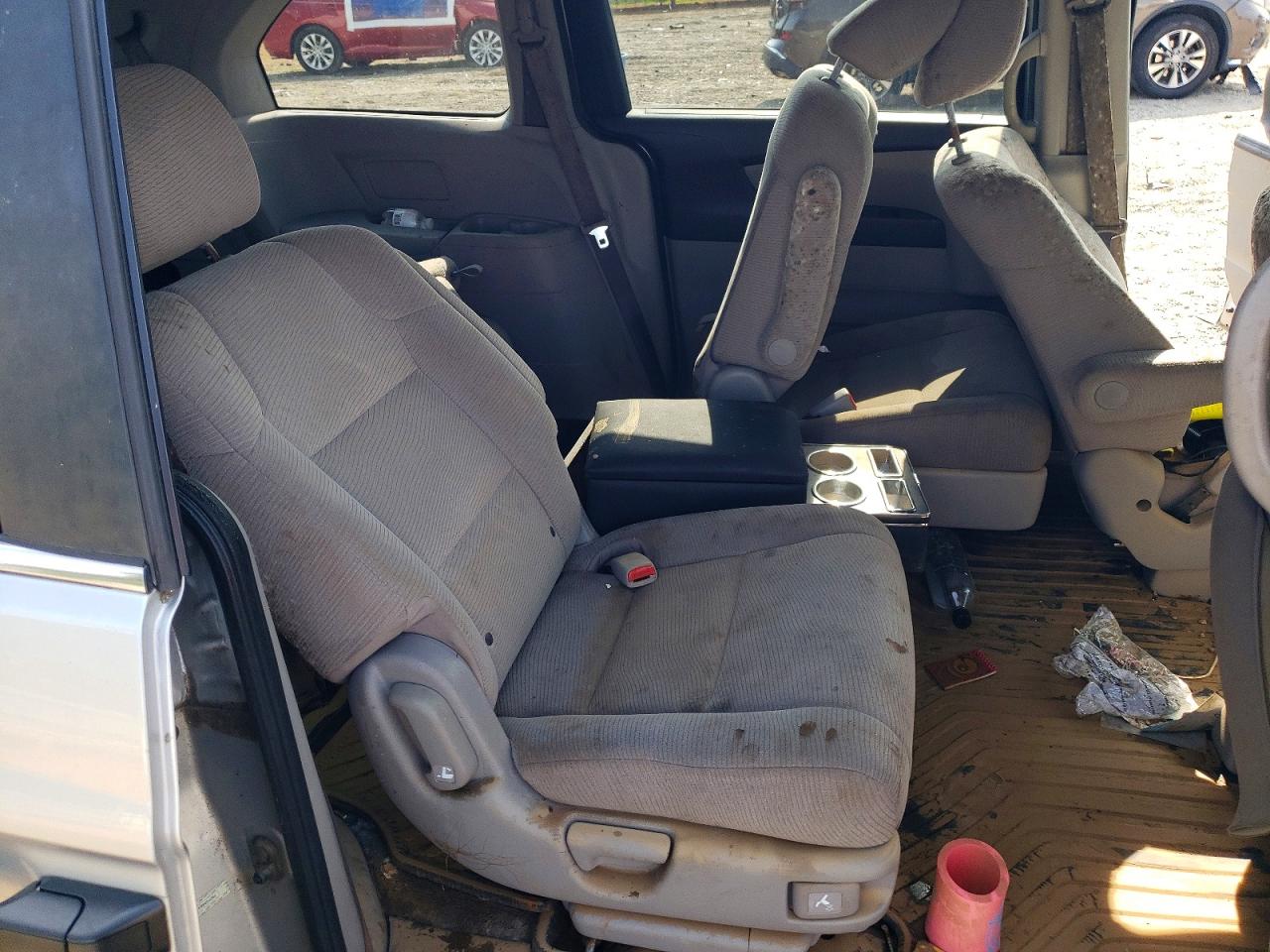 2013 Honda Odyssey Lx Silver vin: 5FNRL5H26DB084284
