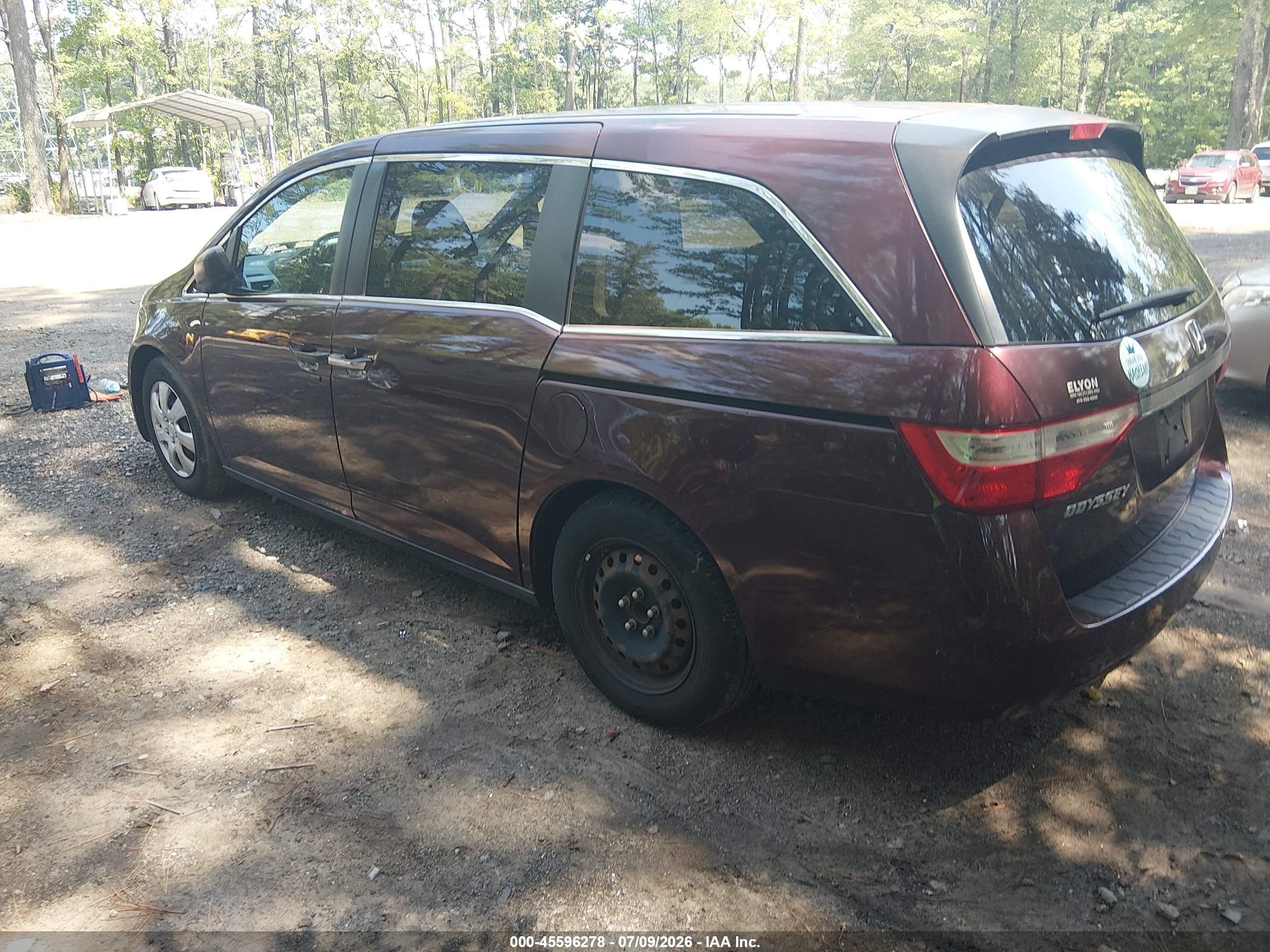 2013 Honda Odyssey Lx Темно-бордовый vin: 5FNRL5H26DB088853