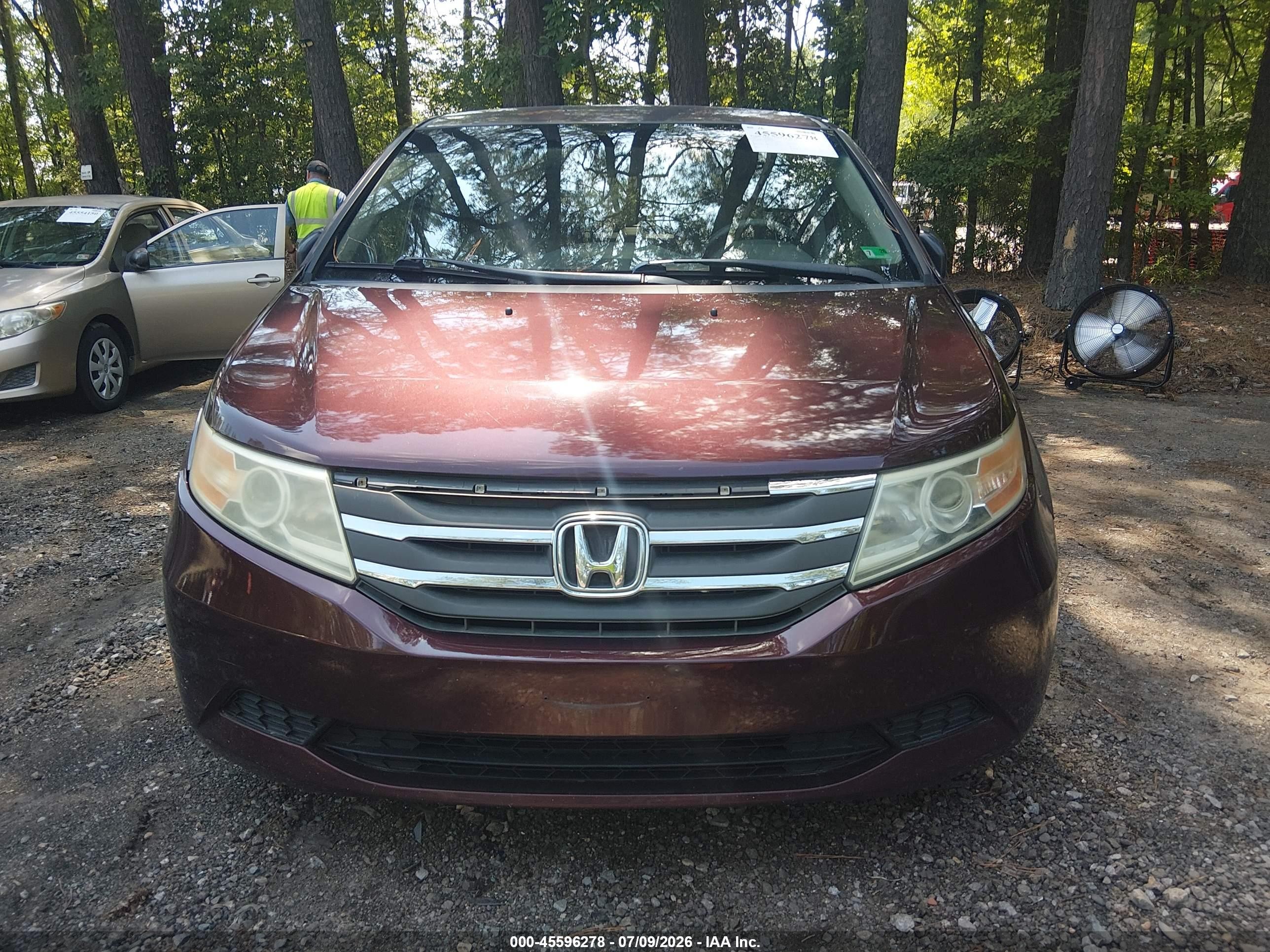 2013 Honda Odyssey Lx Темно-бордовый vin: 5FNRL5H26DB088853