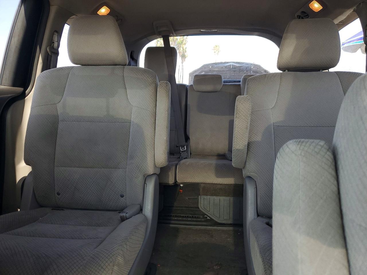 2014 Honda Odyssey Lx Gray vin: 5FNRL5H26EB014477