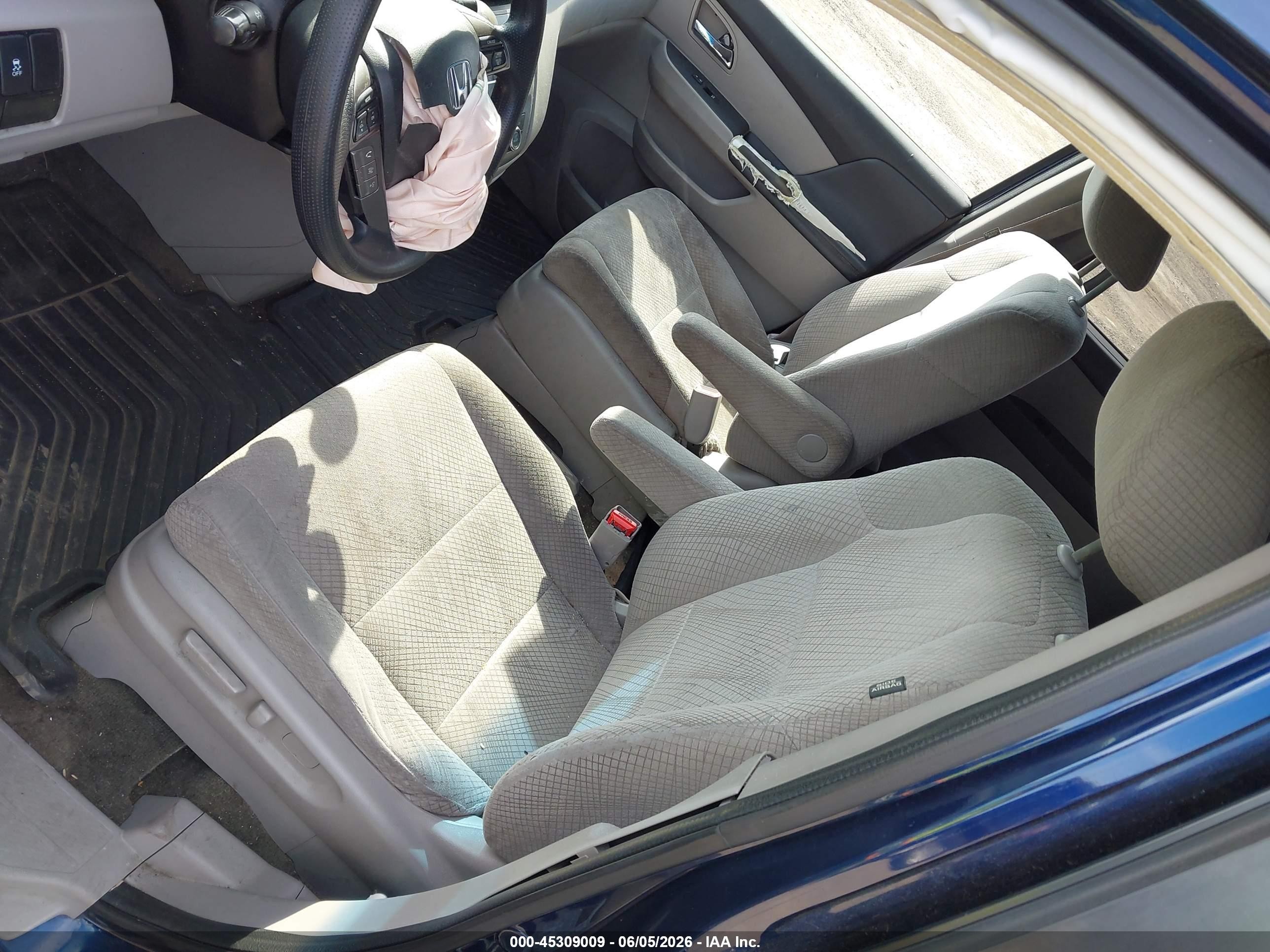 2015 Honda Odyssey Lx Blue vin: 5FNRL5H26FB099581