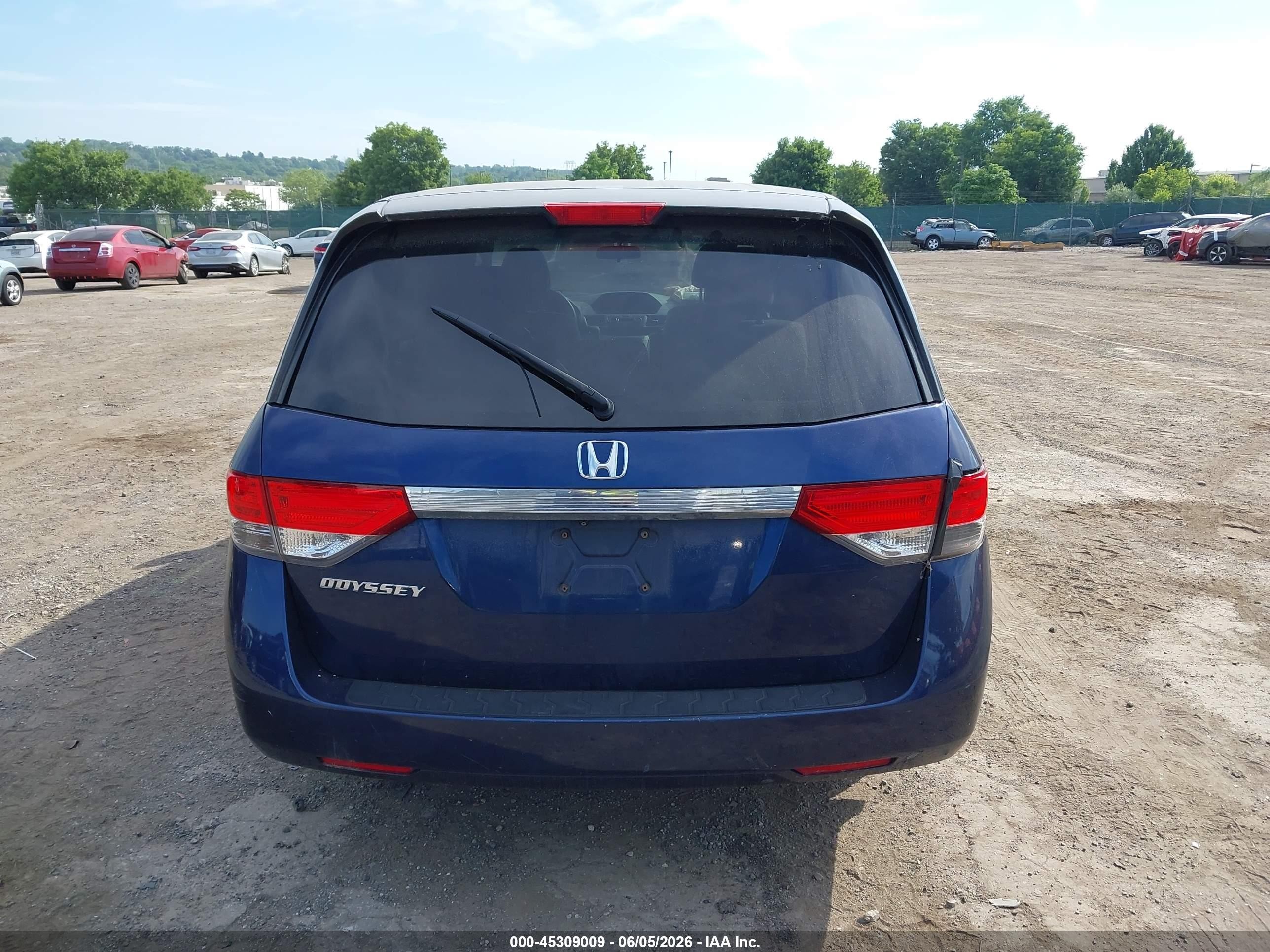 2015 Honda Odyssey Lx Blue vin: 5FNRL5H26FB099581